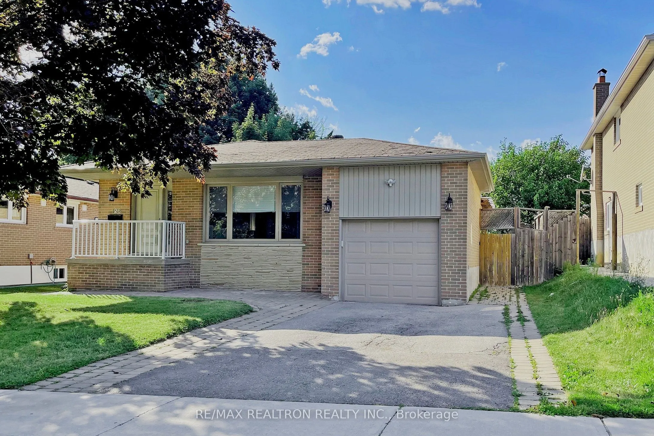 Detached Home For Lease | C13655198