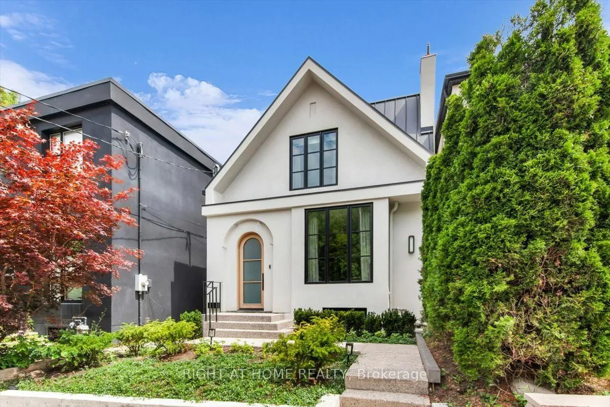 Detached Home For Lease | C13655328