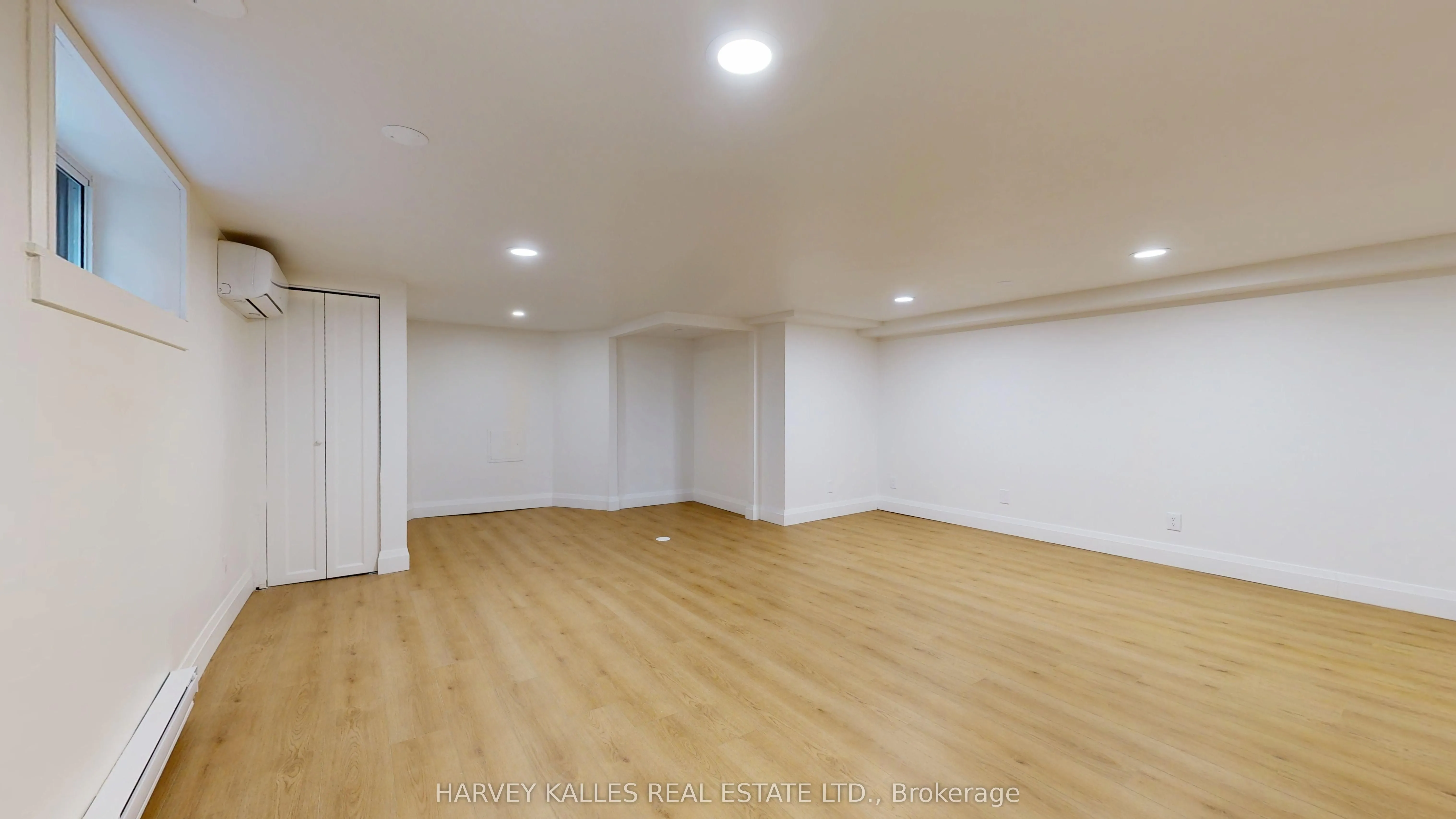 Multiplex For Lease | C13655440