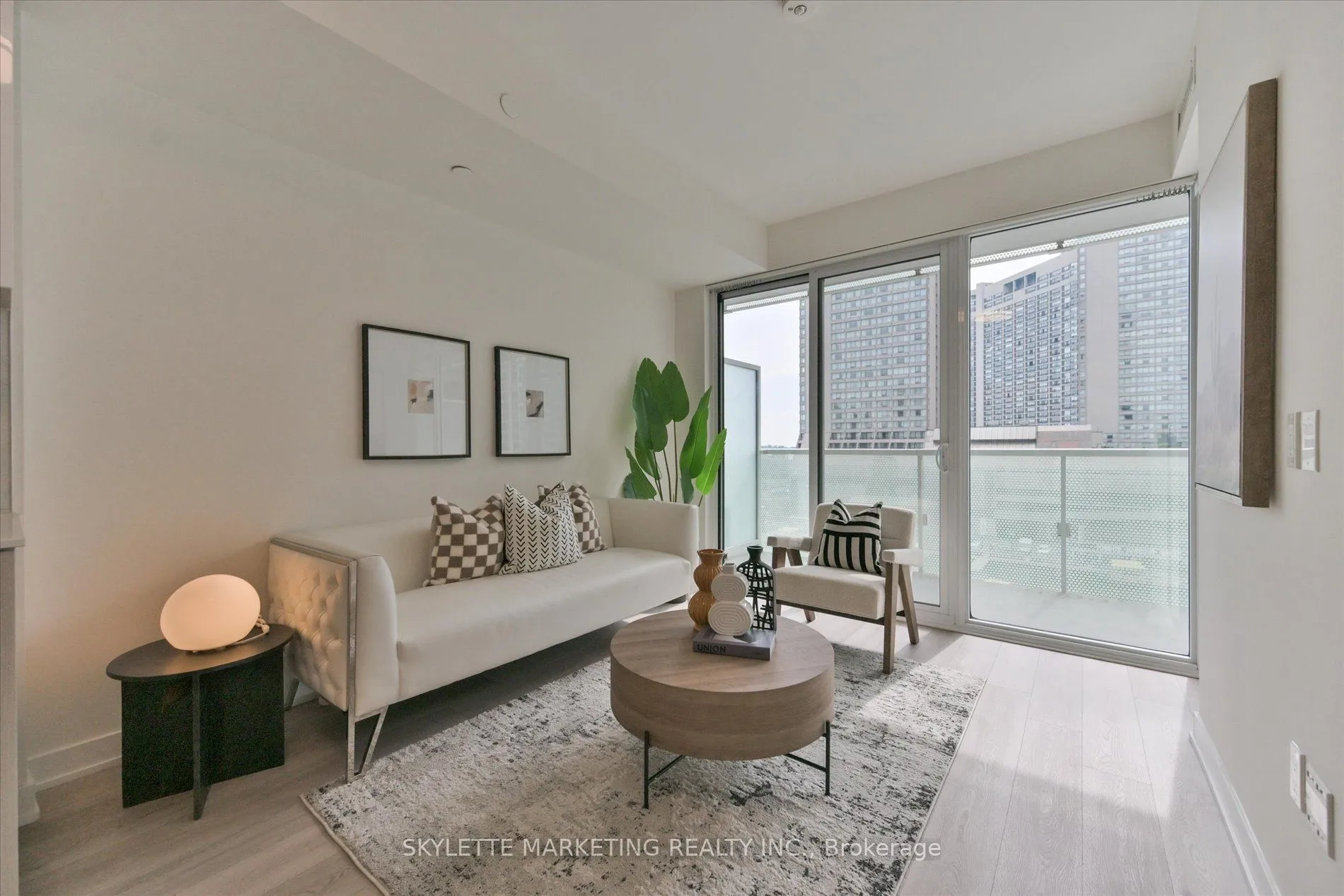Property For Sale | C13658062