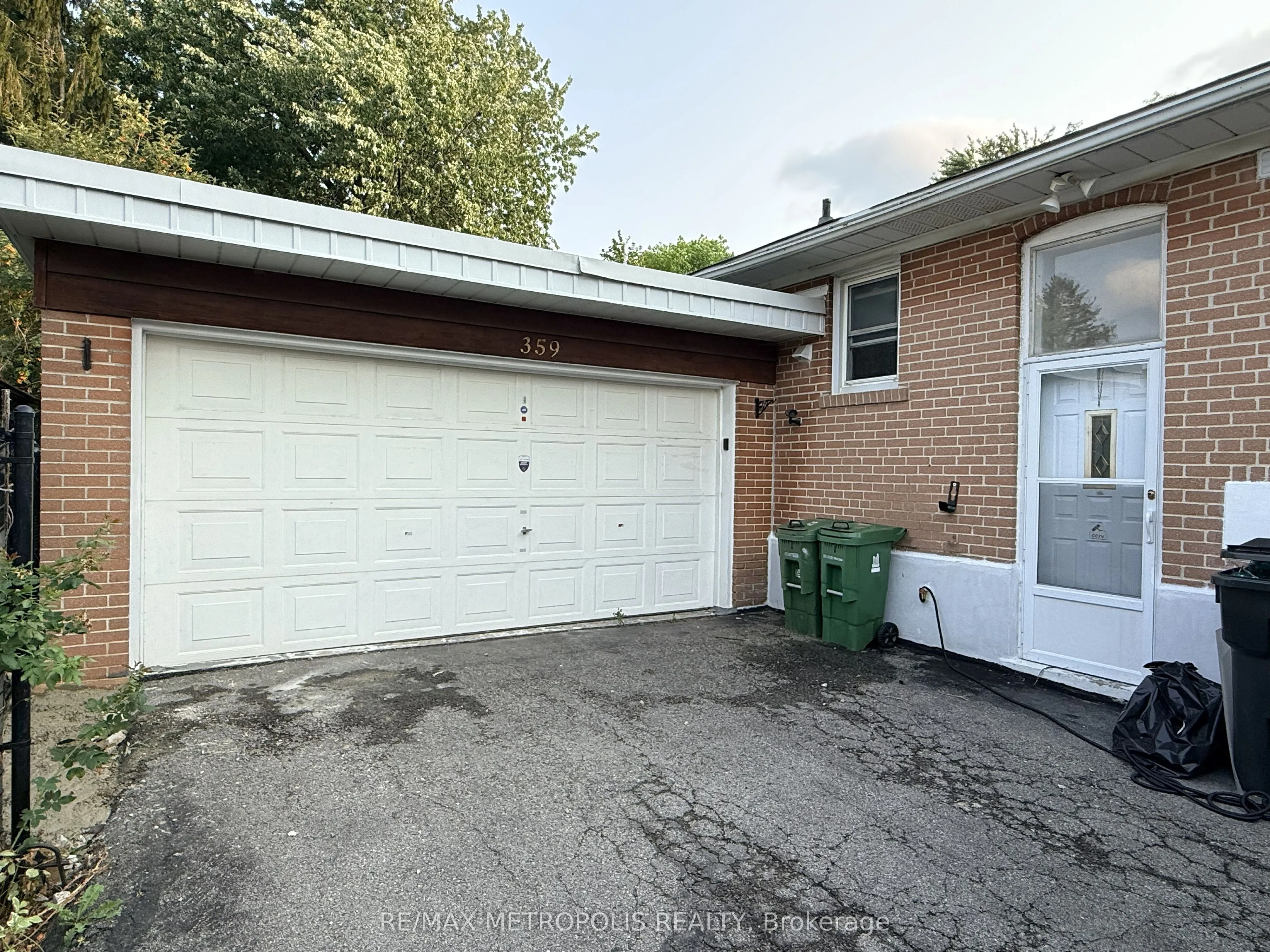 Detached Home For Lease | C13658204