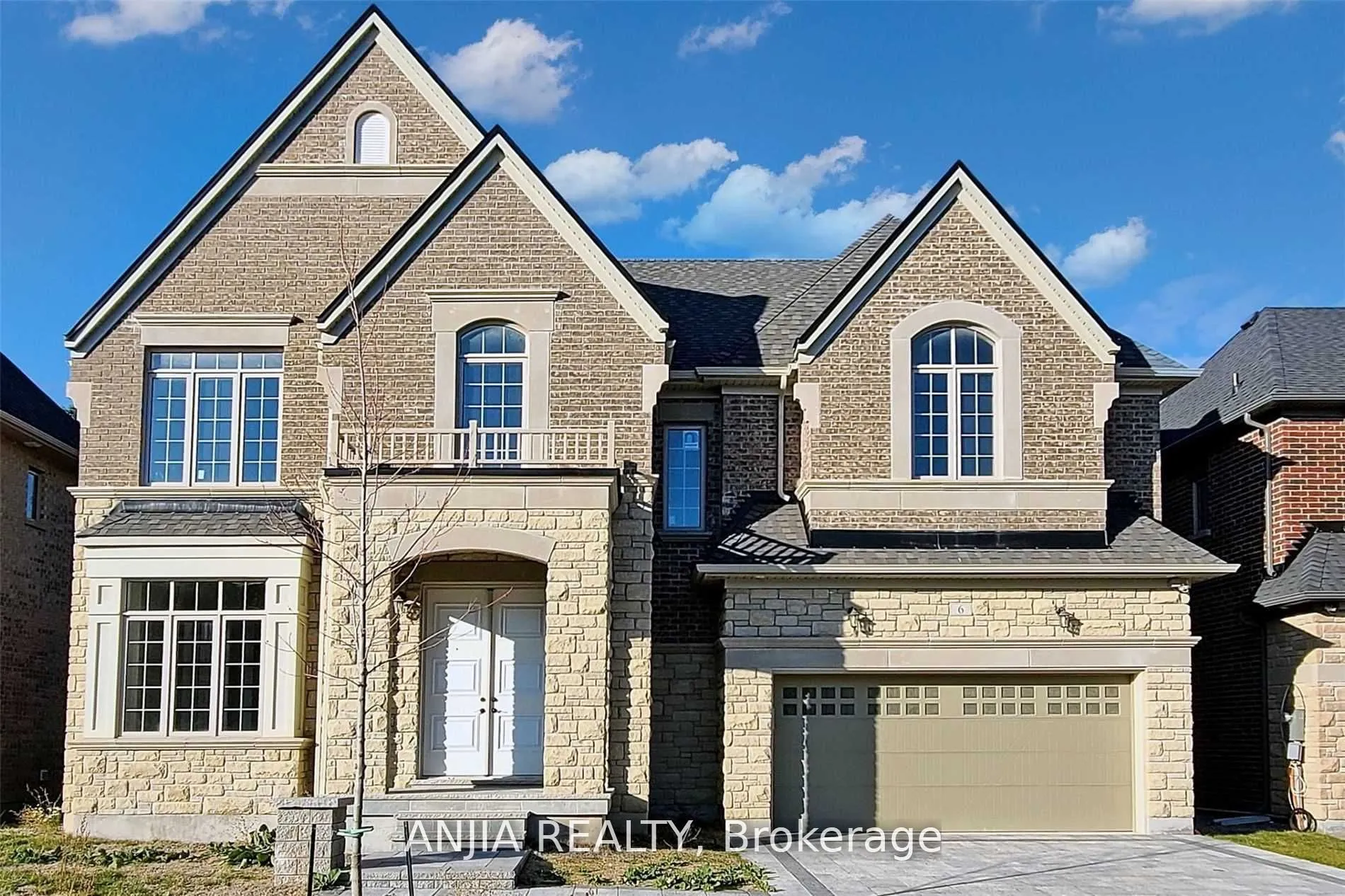 Detached Home For Lease | C13662170