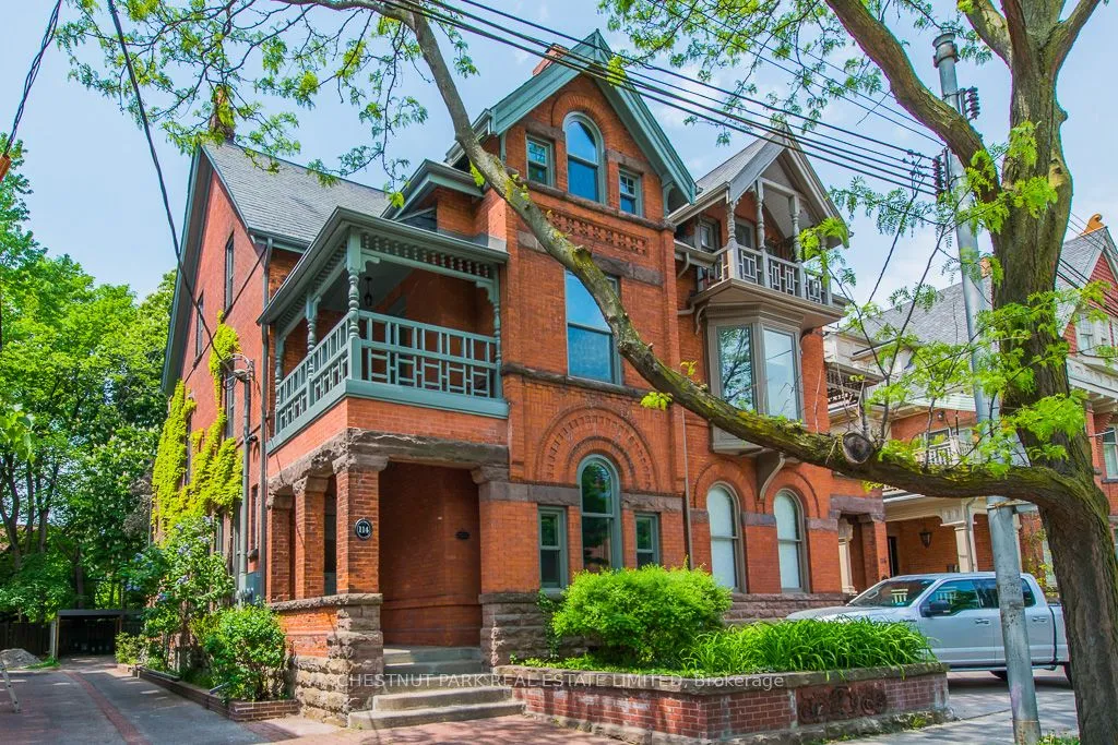Triplex For Lease | C13668148