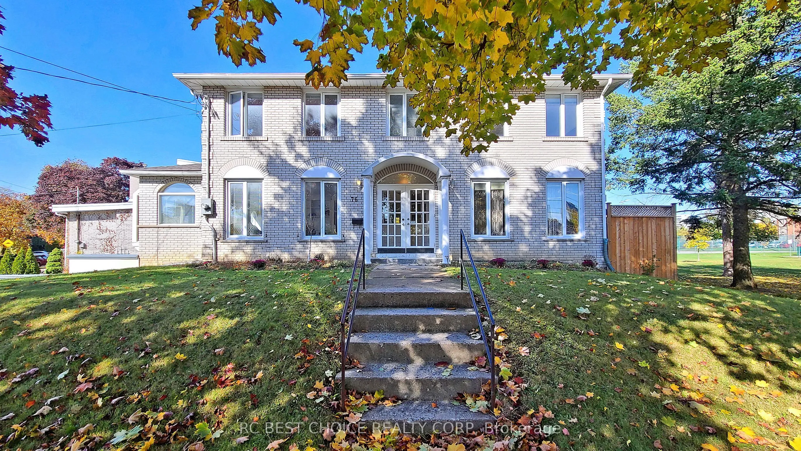 Detached Home For Sale | C13669334