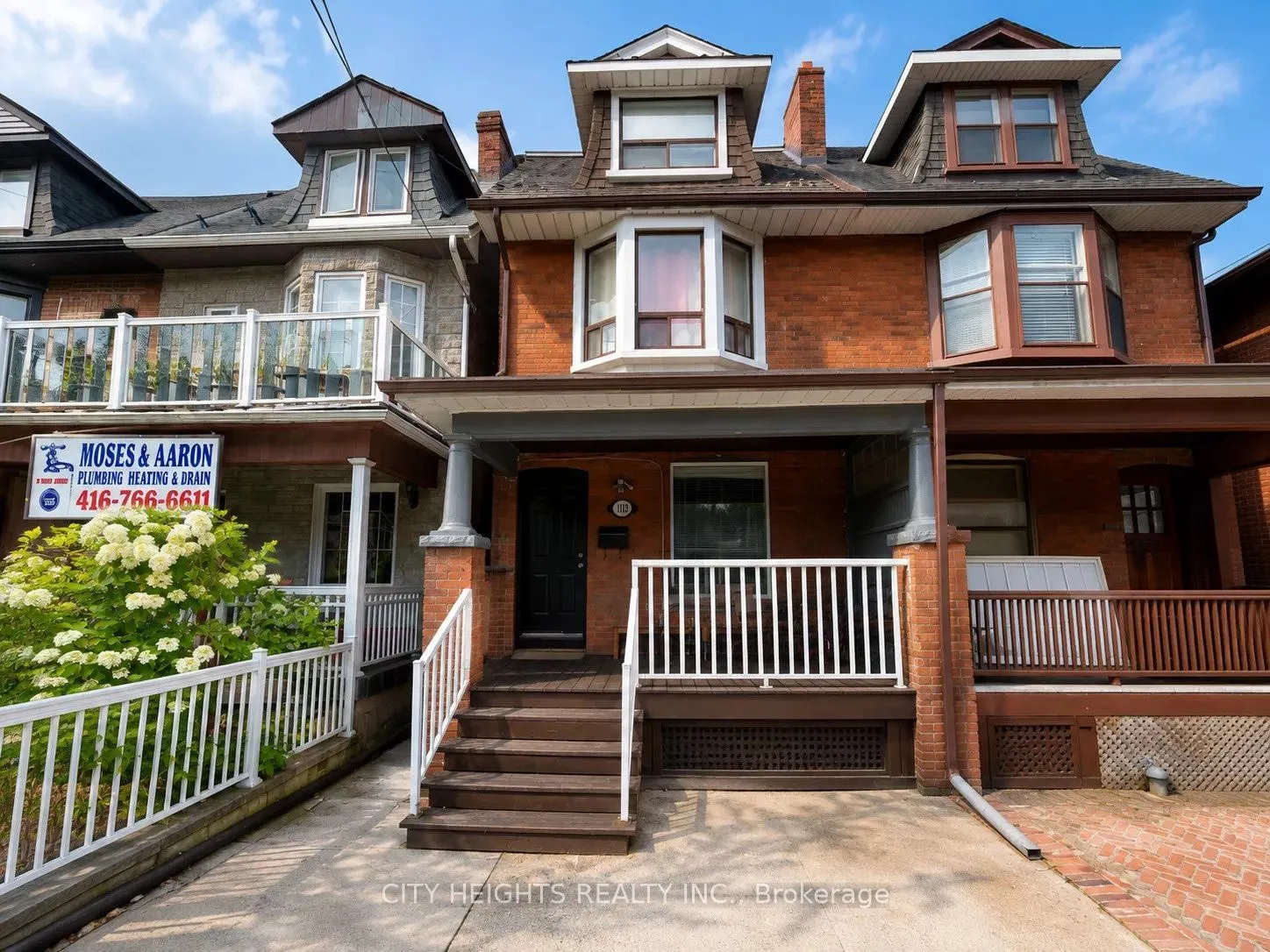 Triplex For Lease | C13669930
