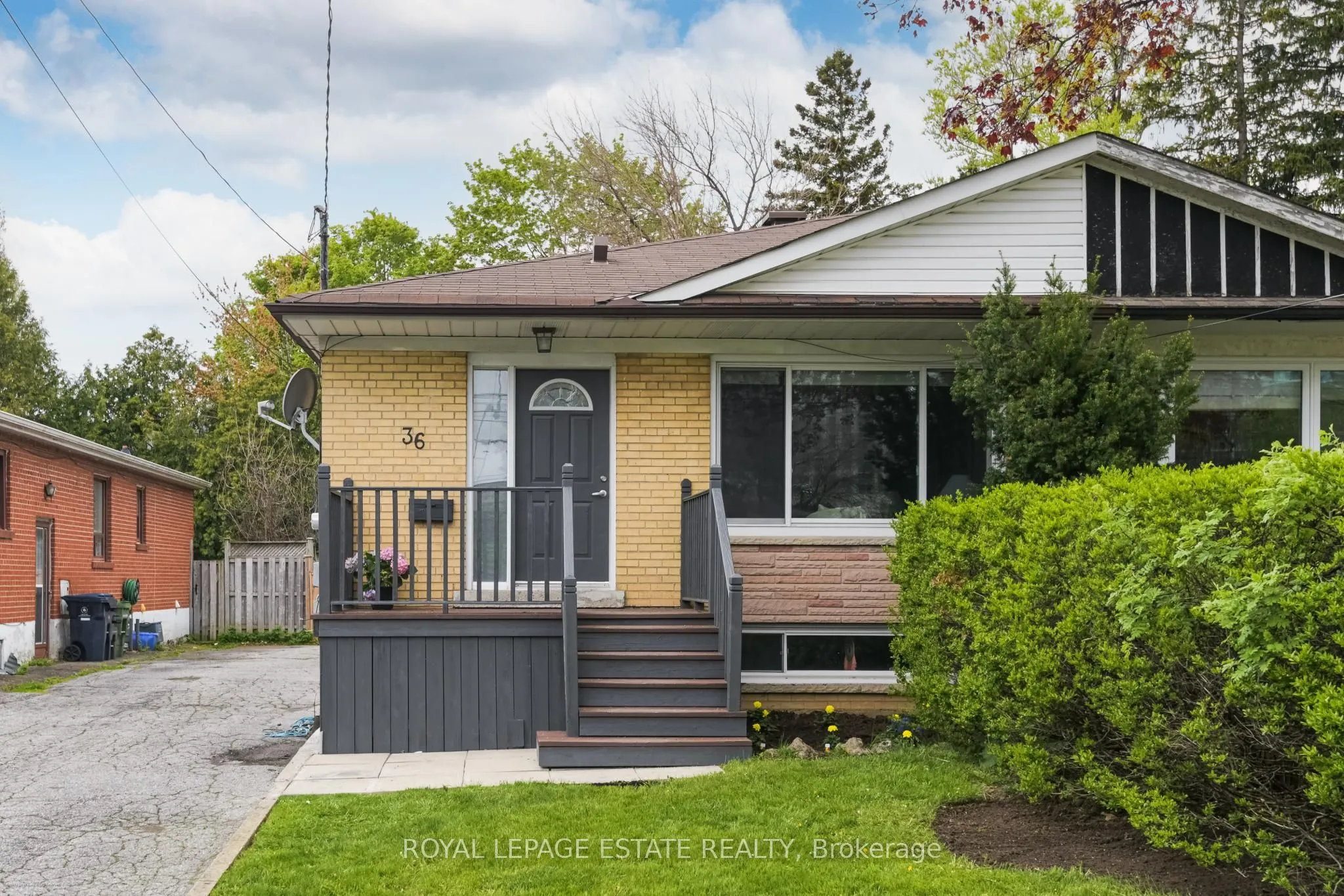 Semi-Detached Home For Sale | C13670832