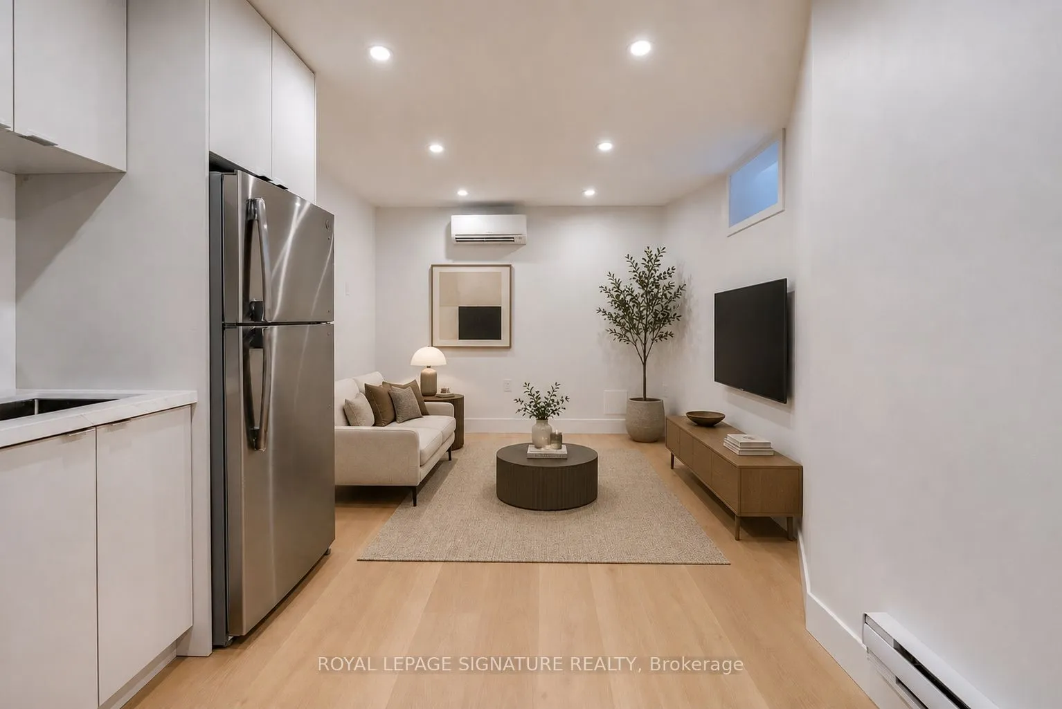 Detached Home For Lease | C13674024