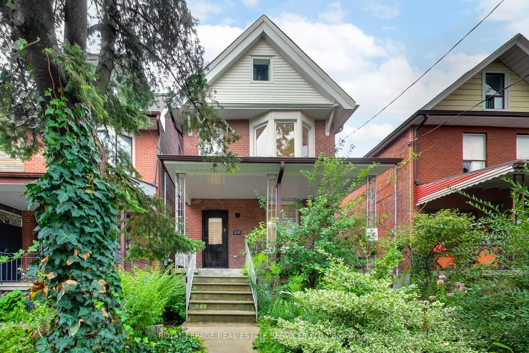 Detached Home For Lease | C13676216