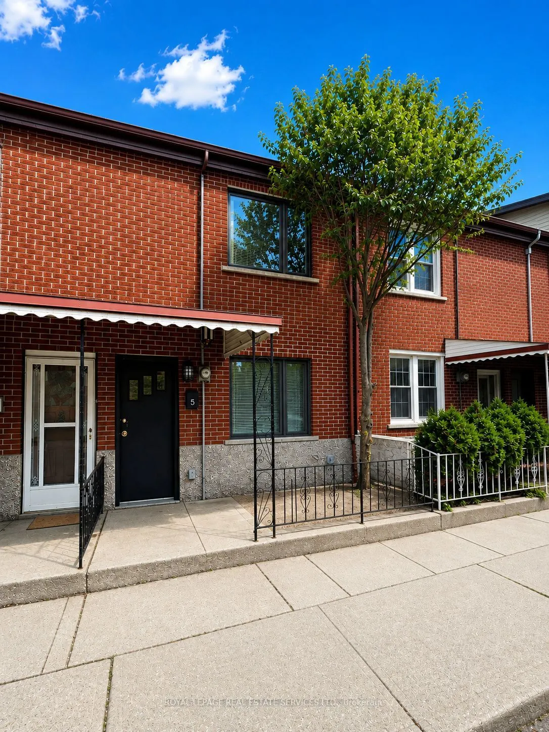 Property For Lease | C13678268