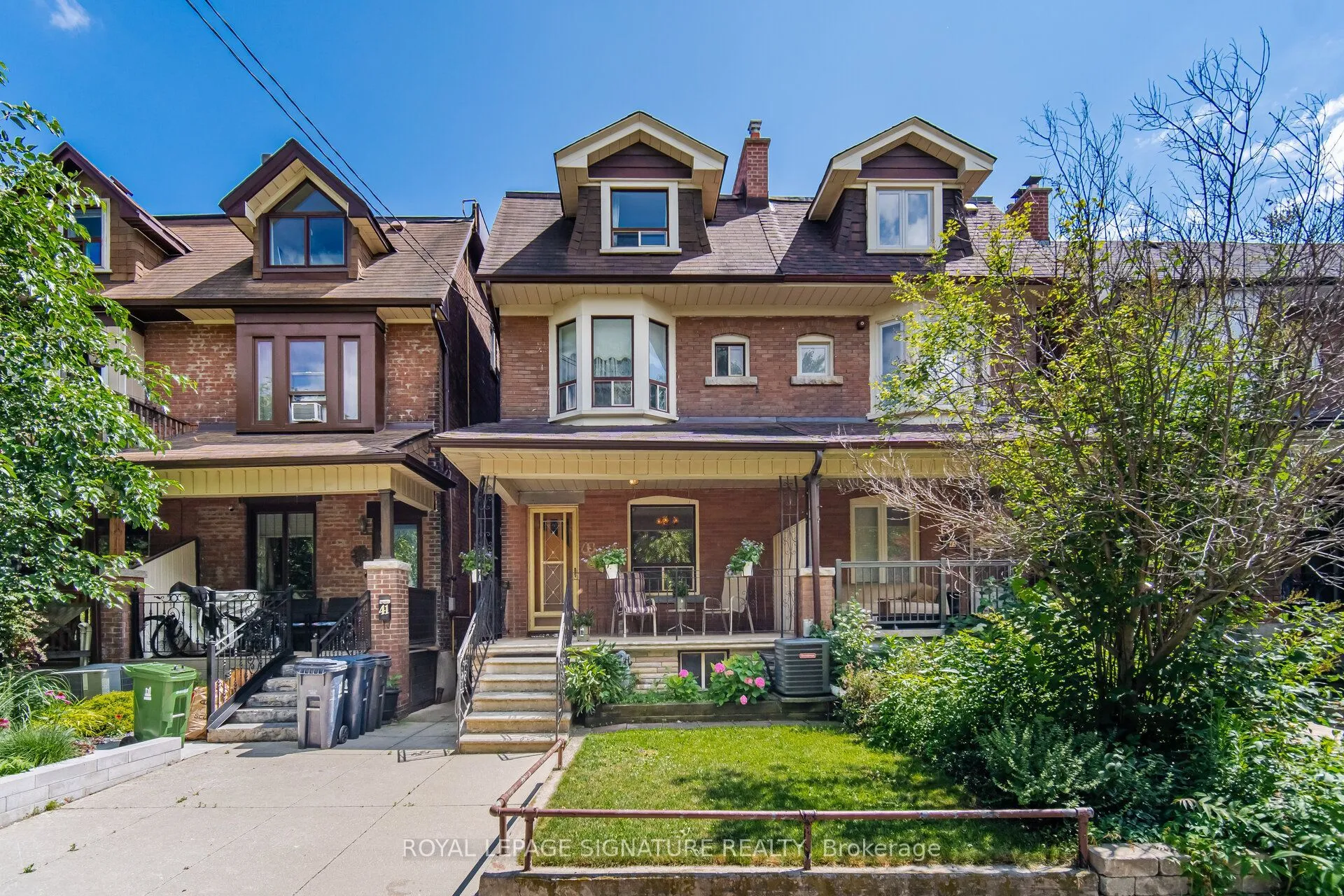 Semi-Detached Home For Sale | C13679236