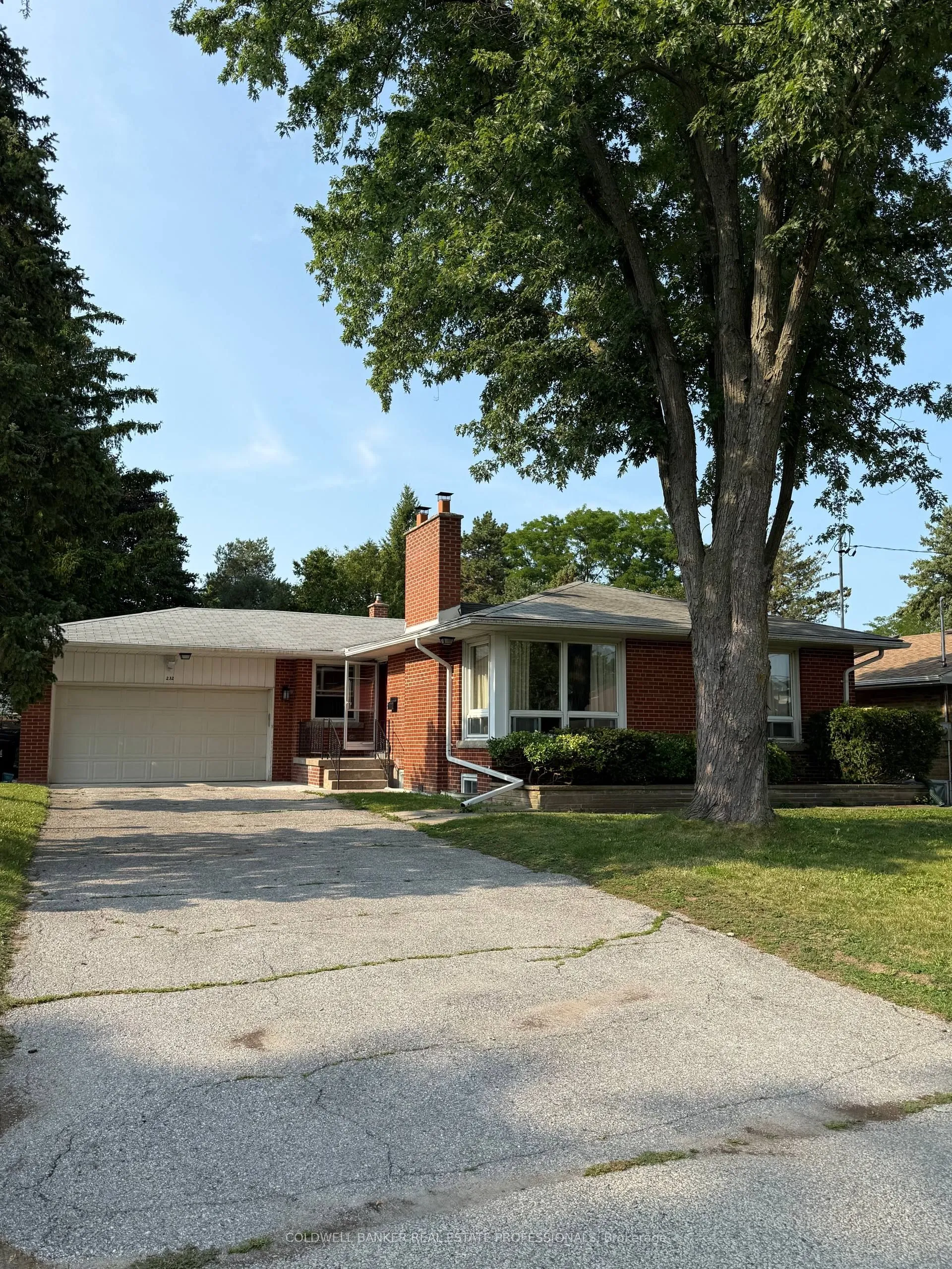 Detached Home For Lease | C13680068