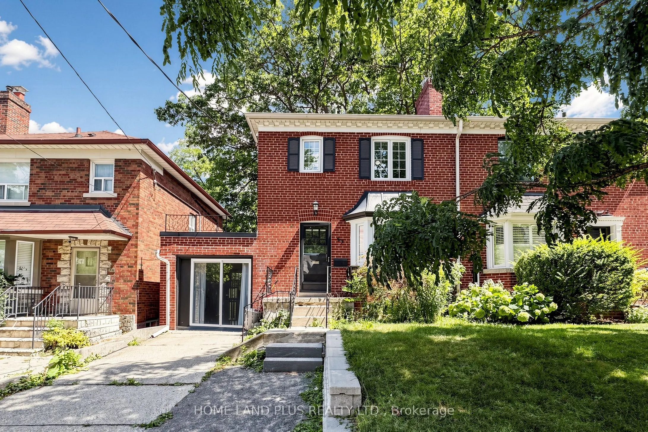 Semi-Detached Home For Lease | C13682194