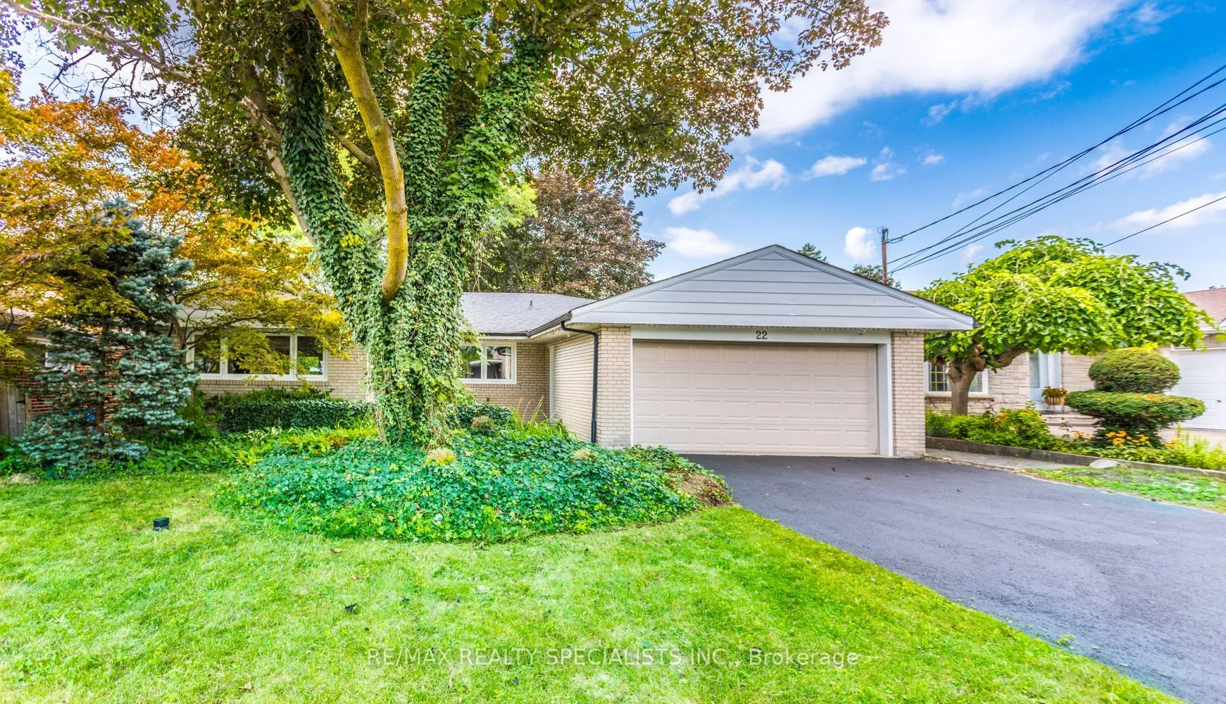 Detached Home For Sale | C13683552