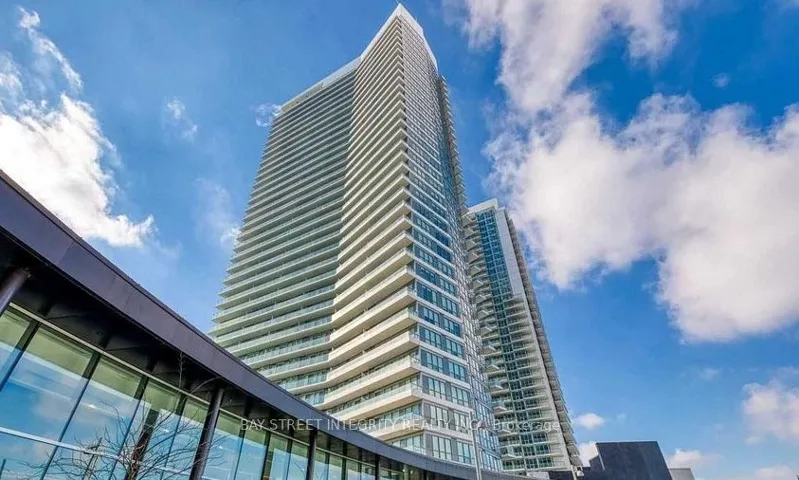 117 McMahon Drive, Toronto C15, ON M2K 0E4