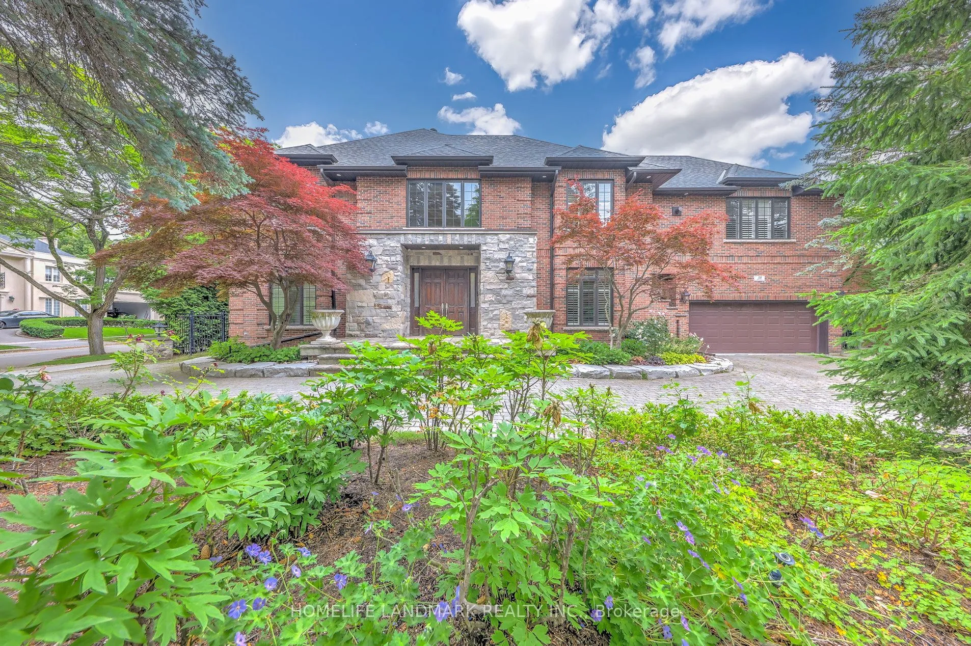 Detached Home For Sale | C13688302