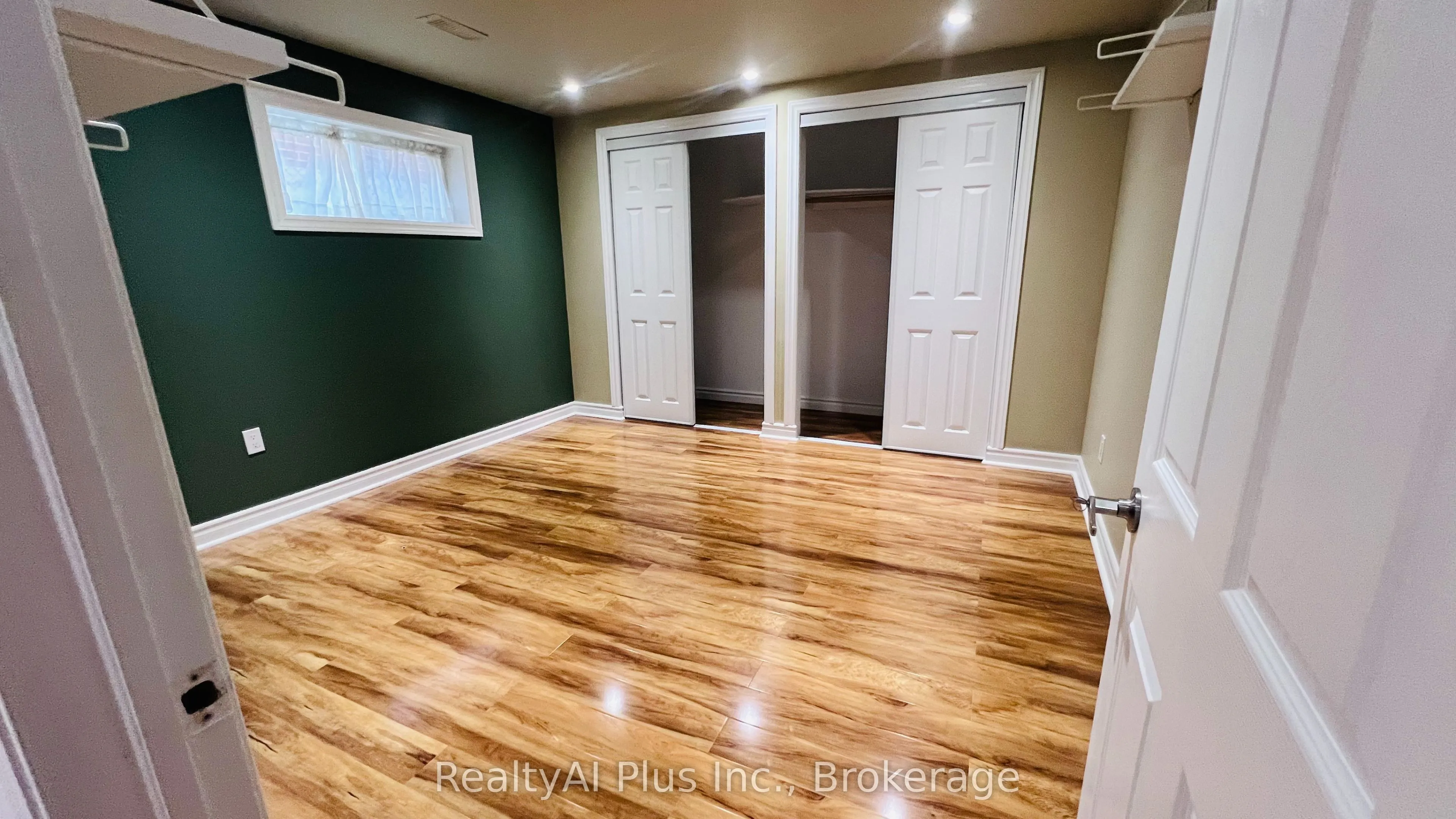 Detached Home For Lease | C13688318