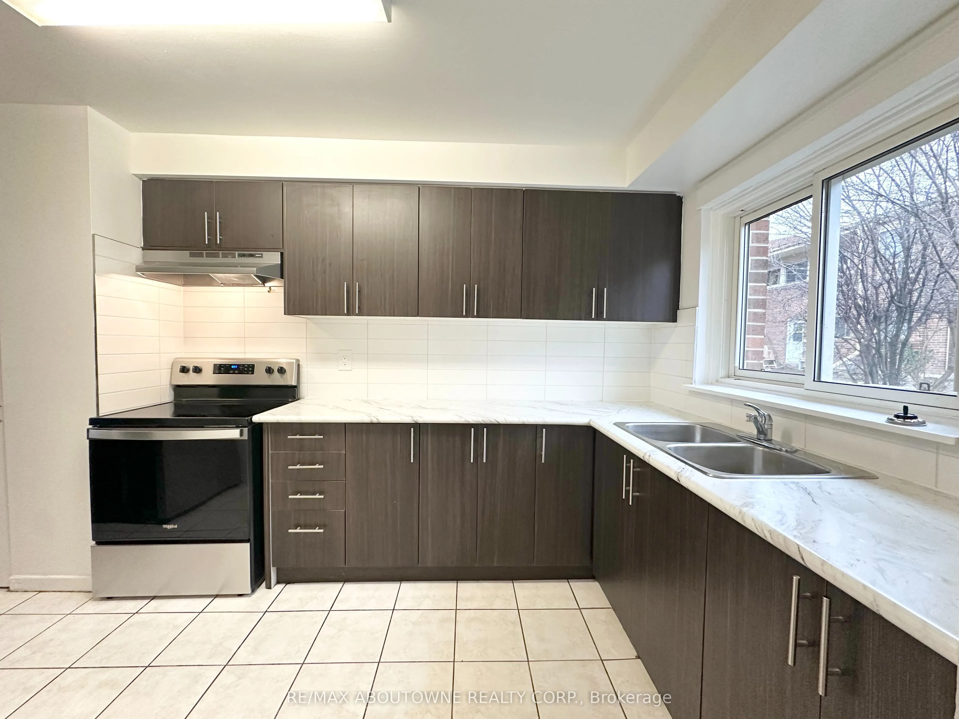 Link Property For Lease | C13690266