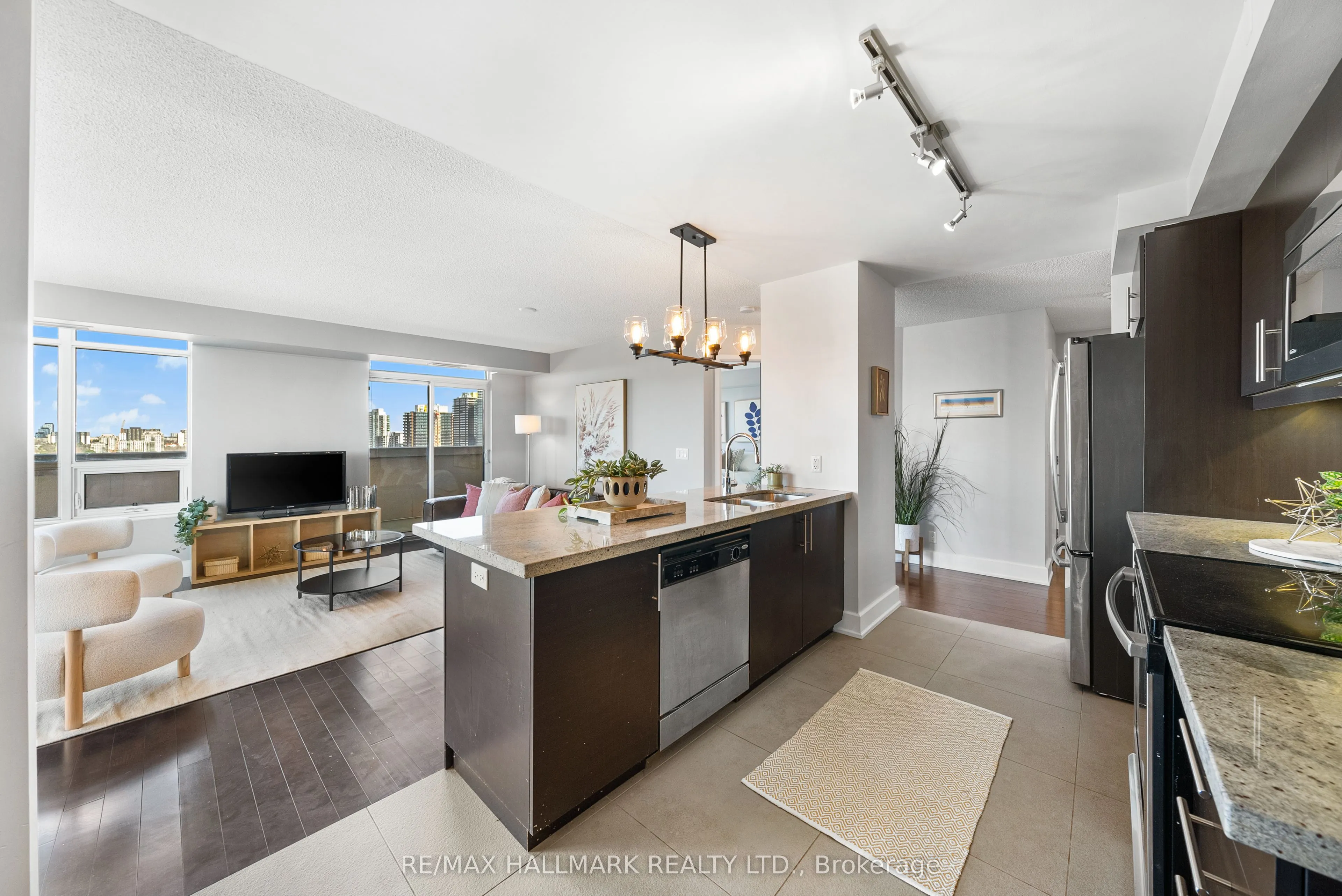 Property For Sale | C13691540