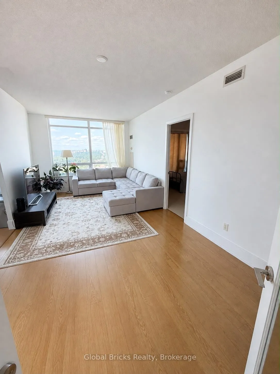 Property For Lease | C13691582