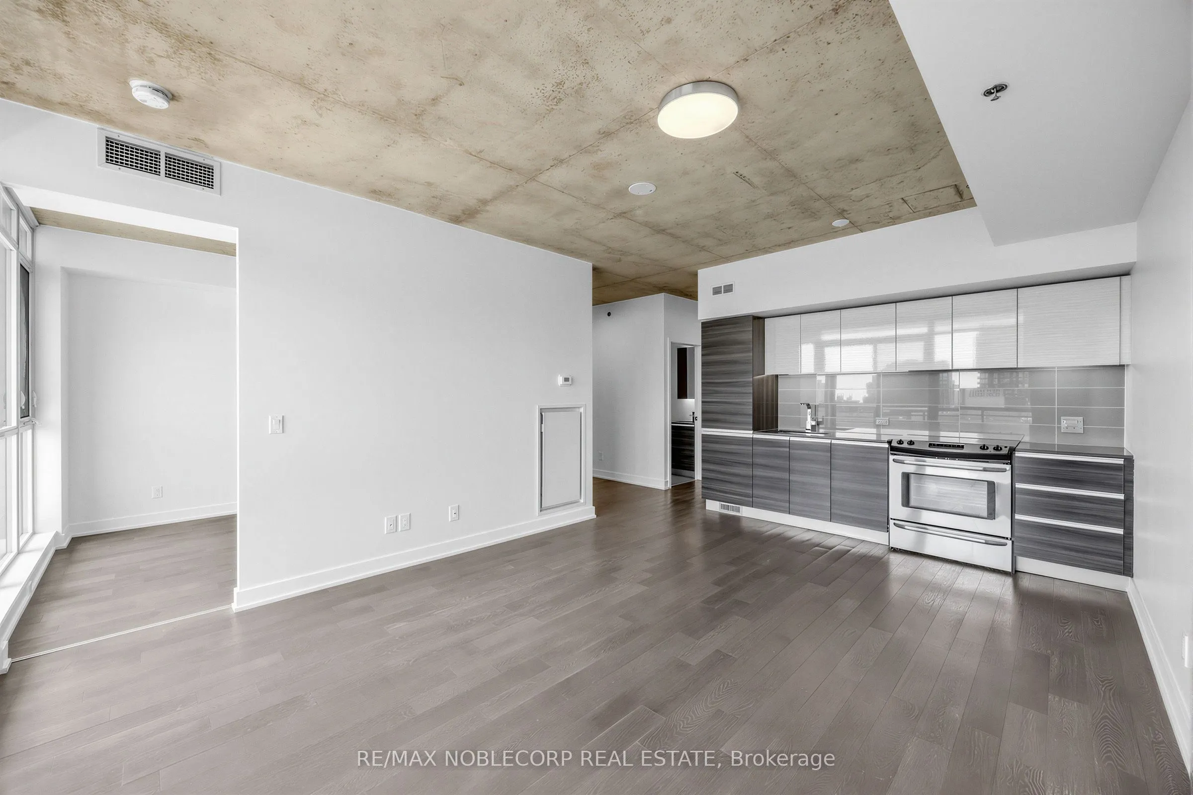Property For Lease | C13696510