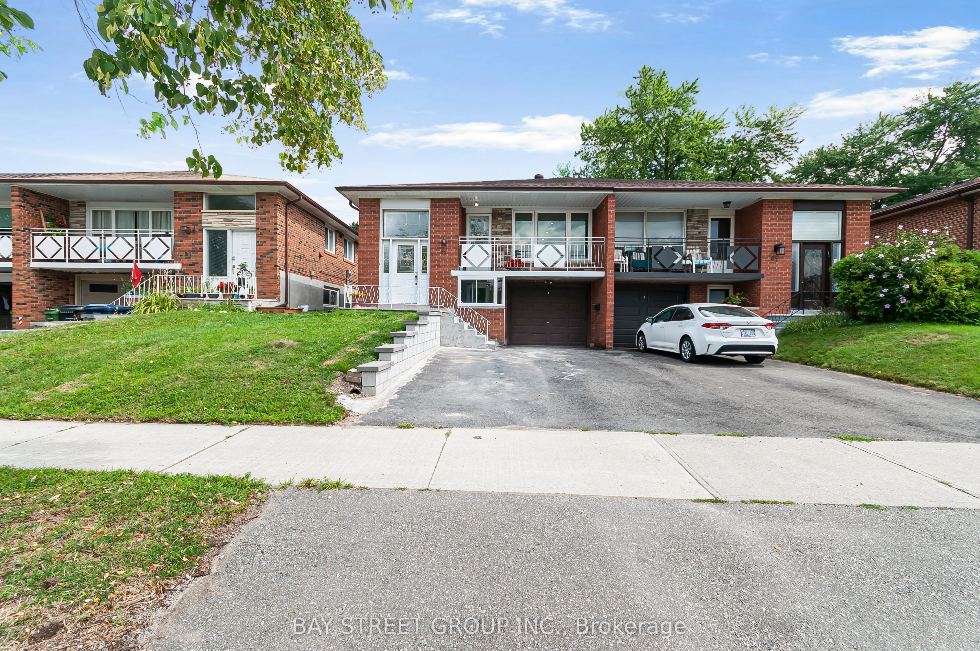 Semi-Detached Home For Sale | C13698004