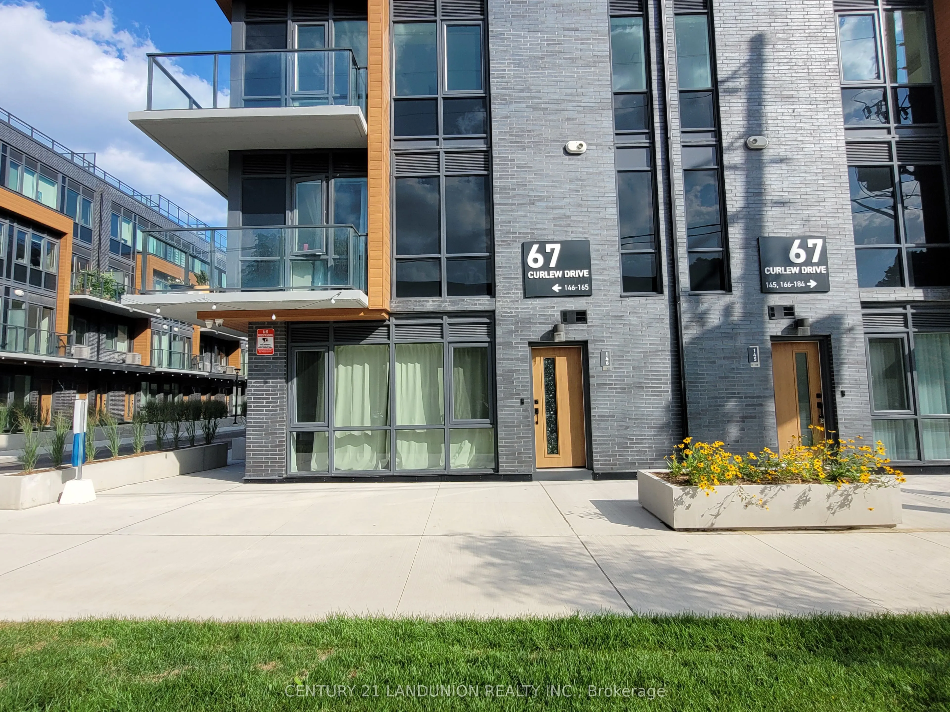 Property For Lease | C13698810