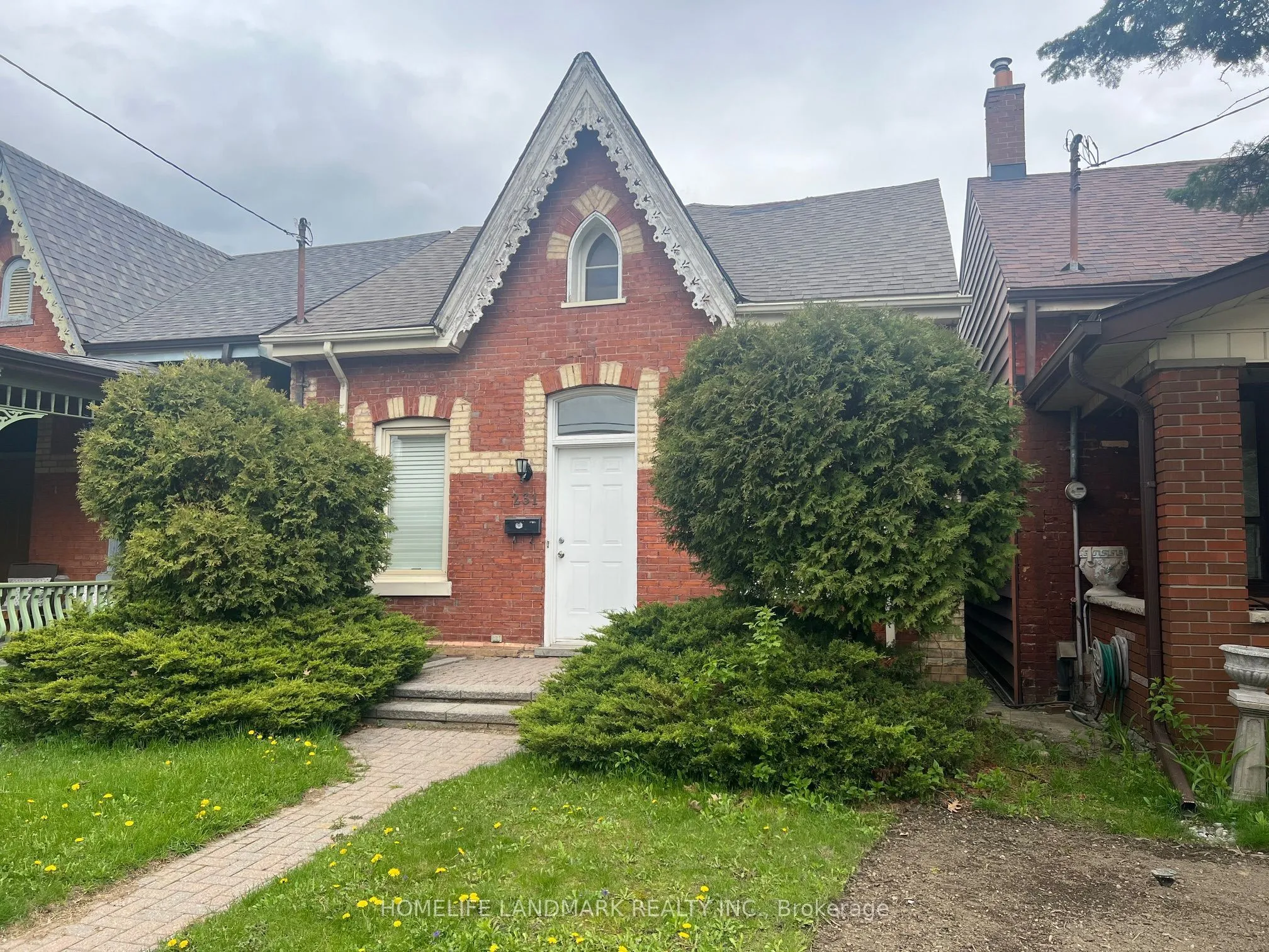 Detached Home For Lease | C13700808