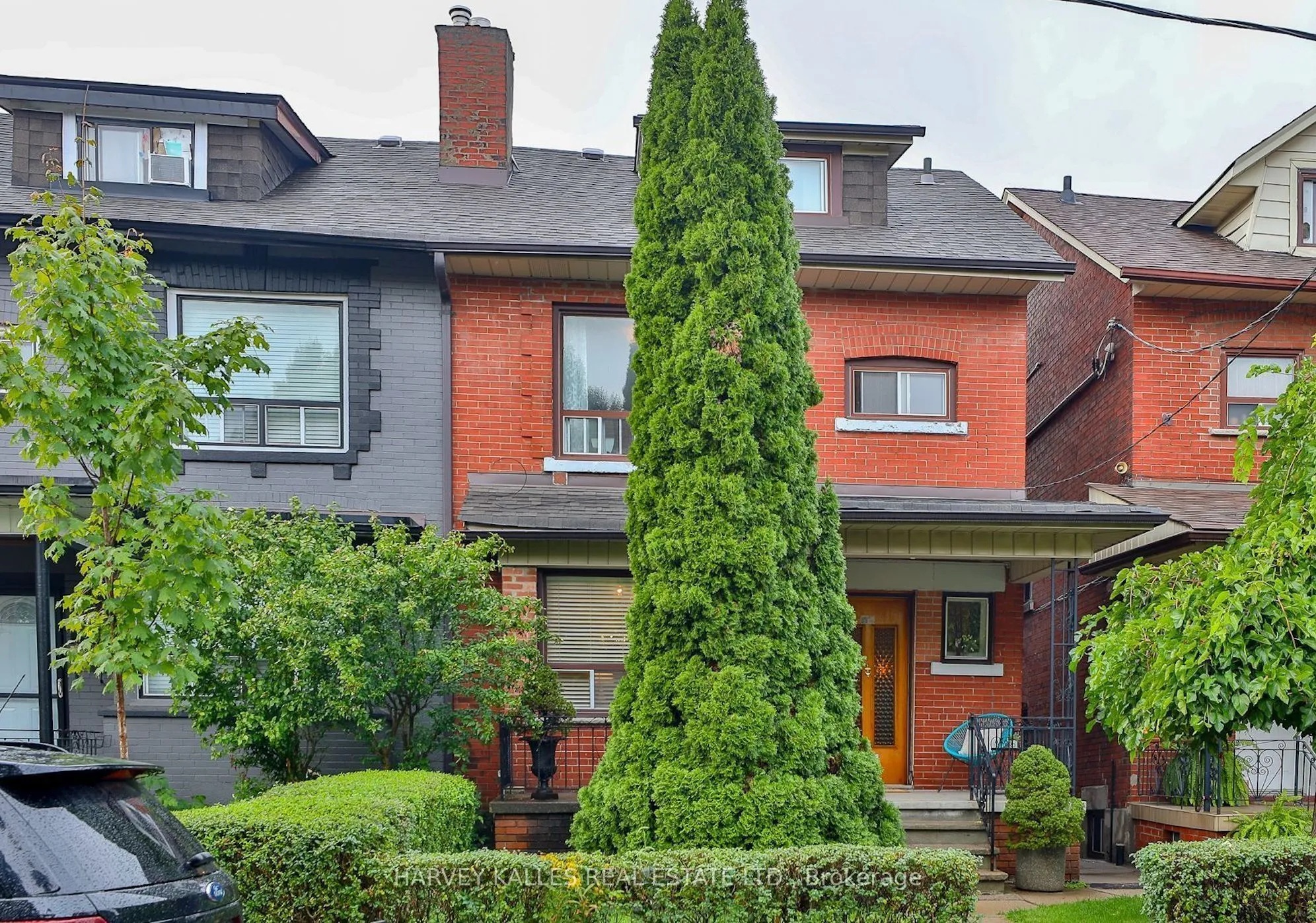 Semi-Detached Home For Lease | C13701536