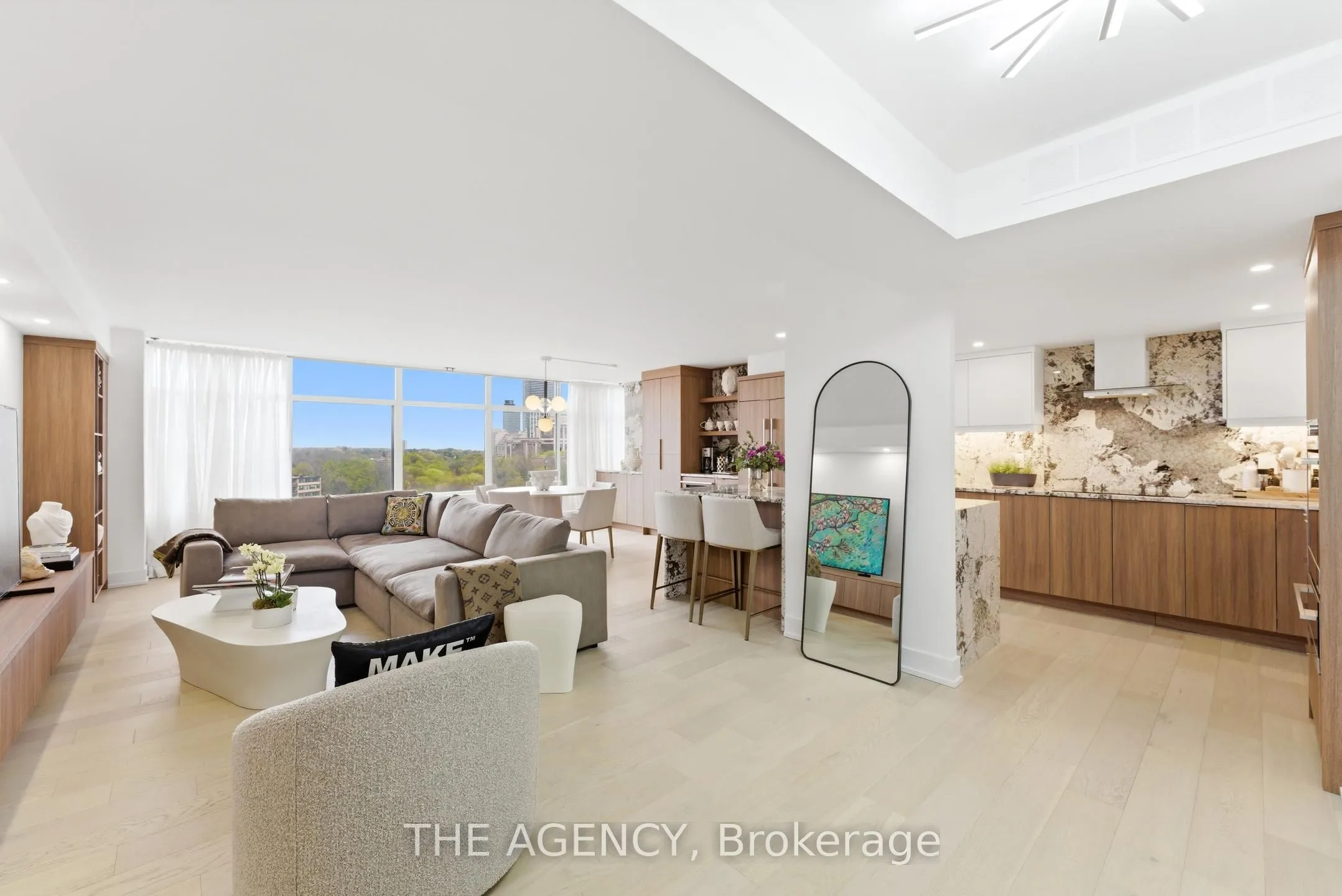 Property For Sale | C13701844