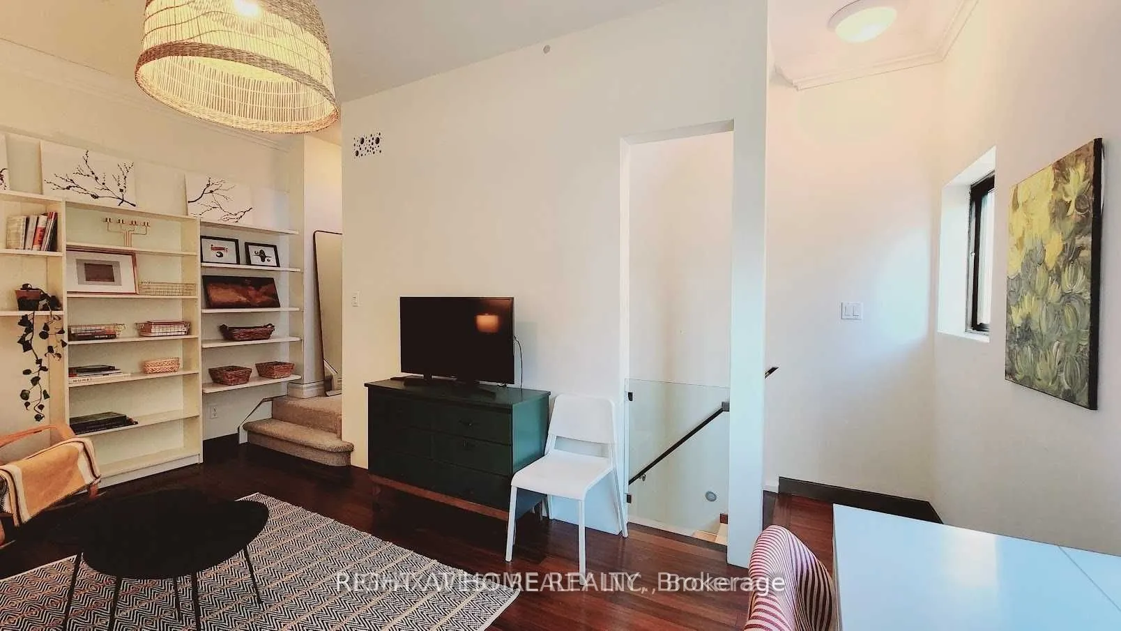 Property For Lease | C13702964