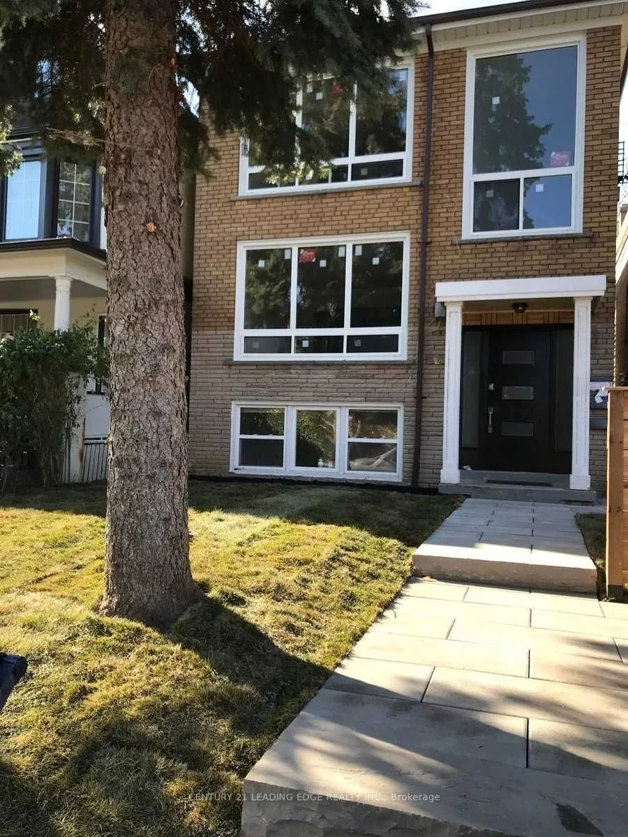 Triplex For Lease | C13704226