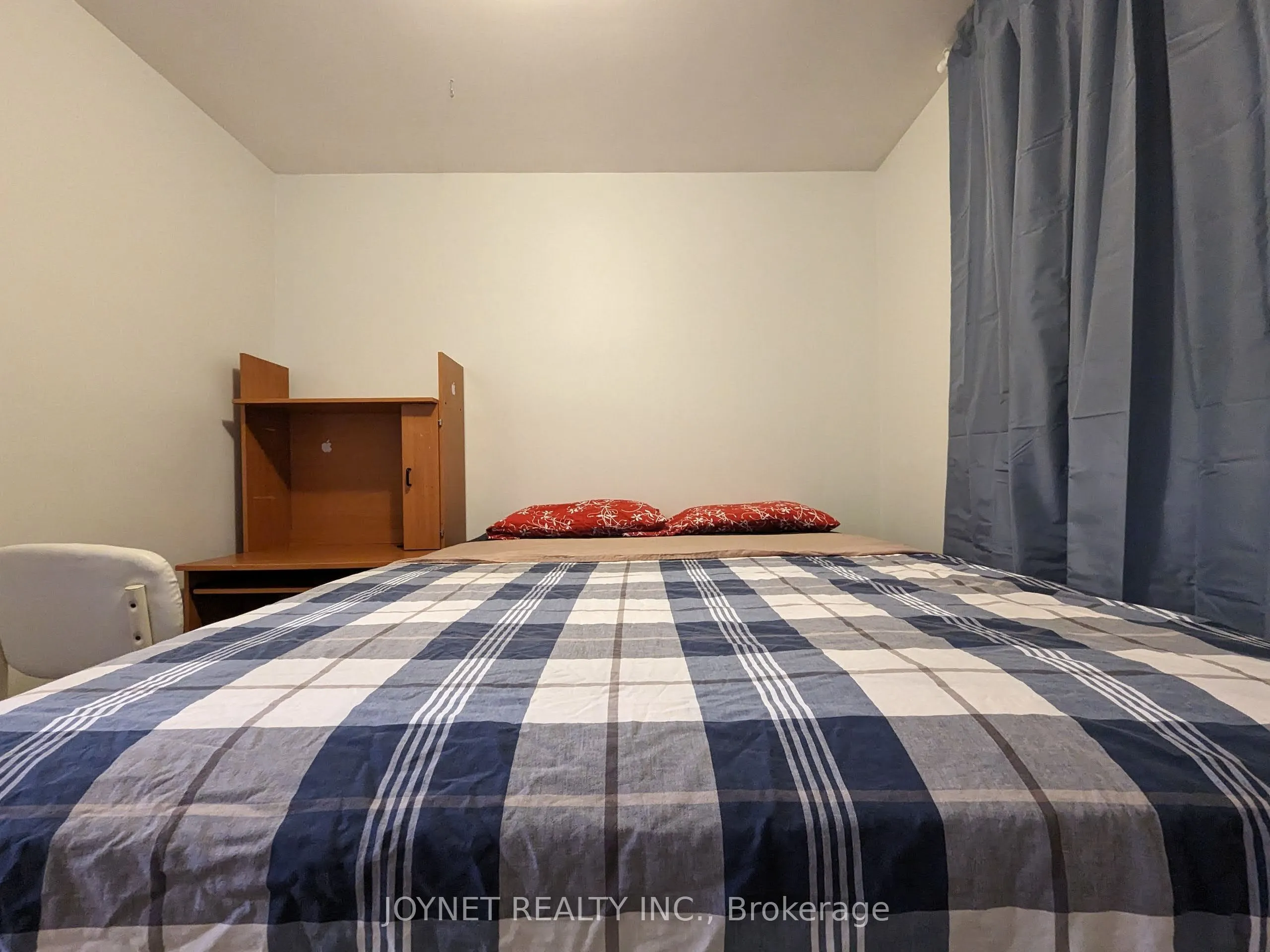 Semi-Detached Home For Lease | C13704402