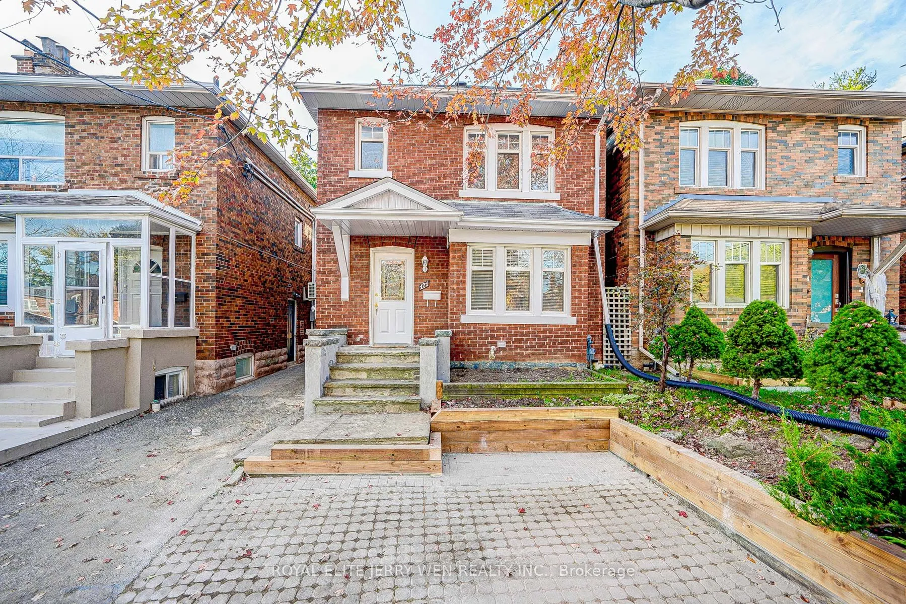 Detached Home For Lease | C13708864