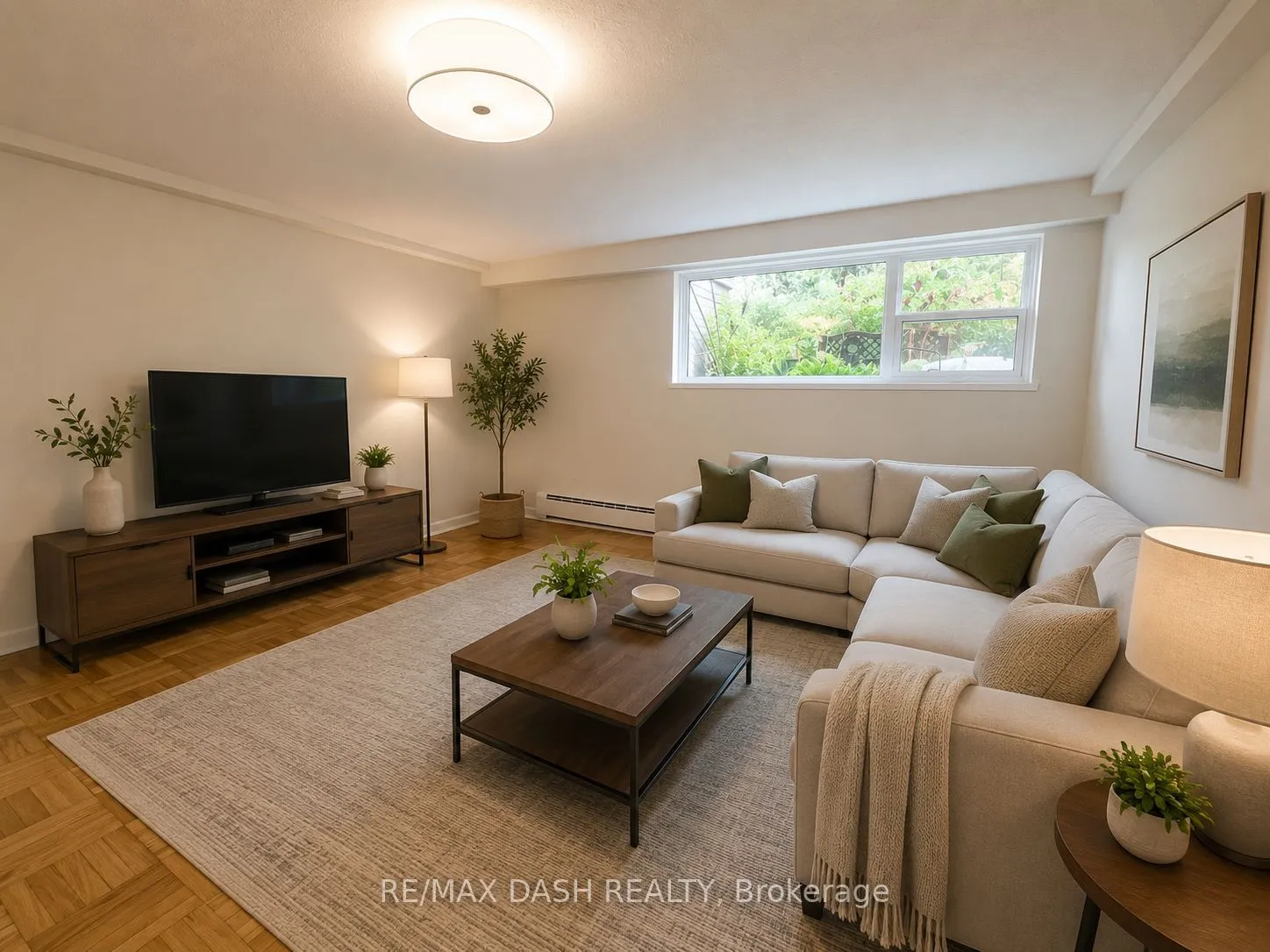 Triplex For Lease | C13708940
