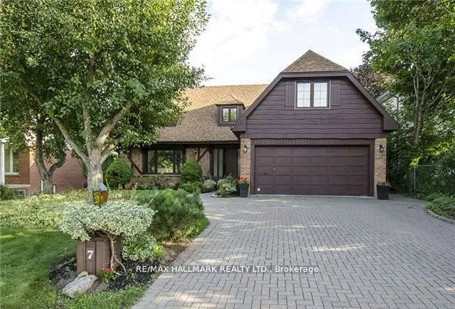 Detached Home For Lease | C13709400