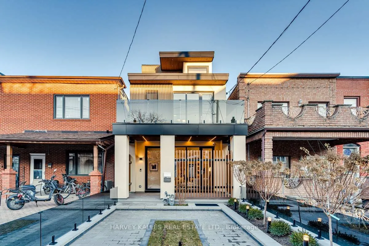 Detached Home For Sale | C13711140