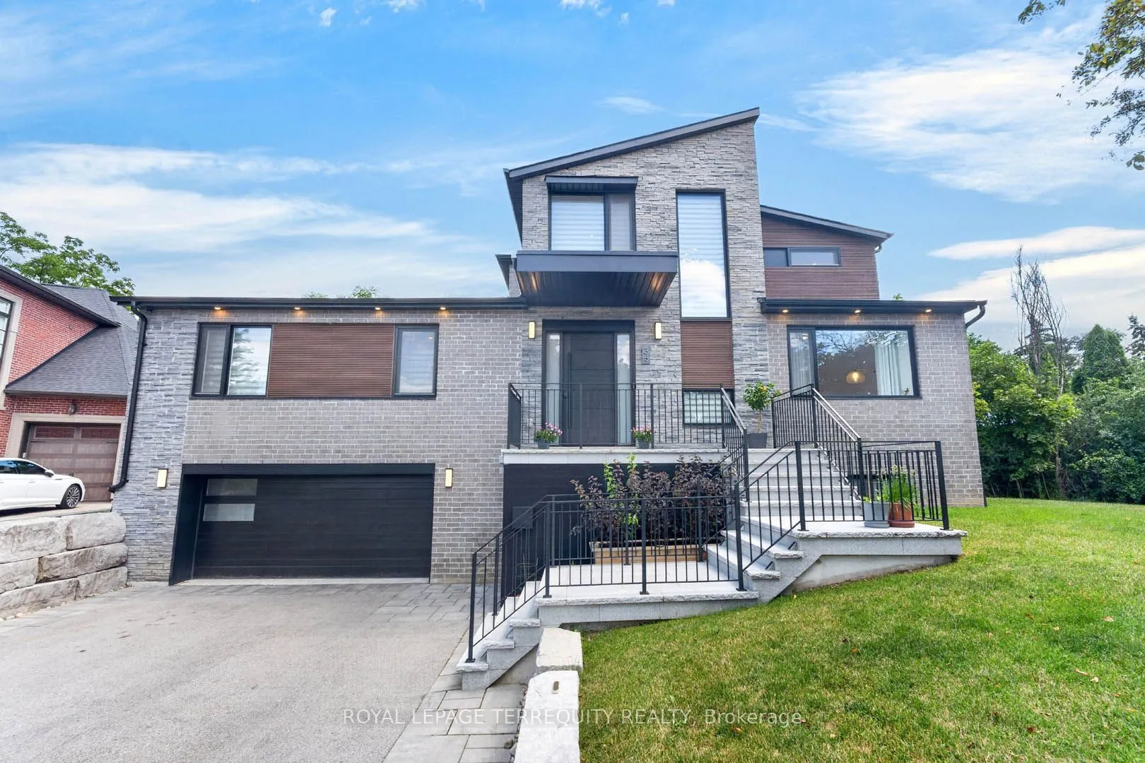 Detached Home For Sale | C13711310