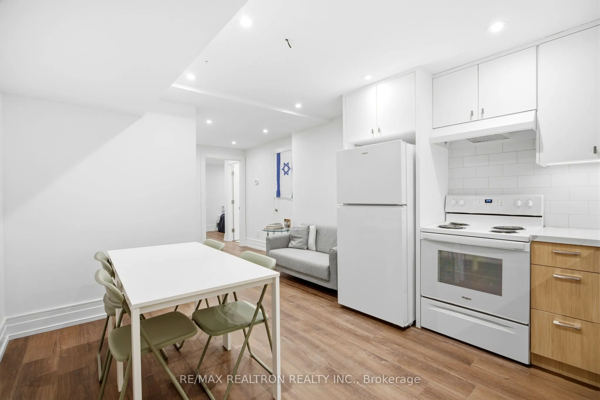 Link Property For Lease | C13711886
