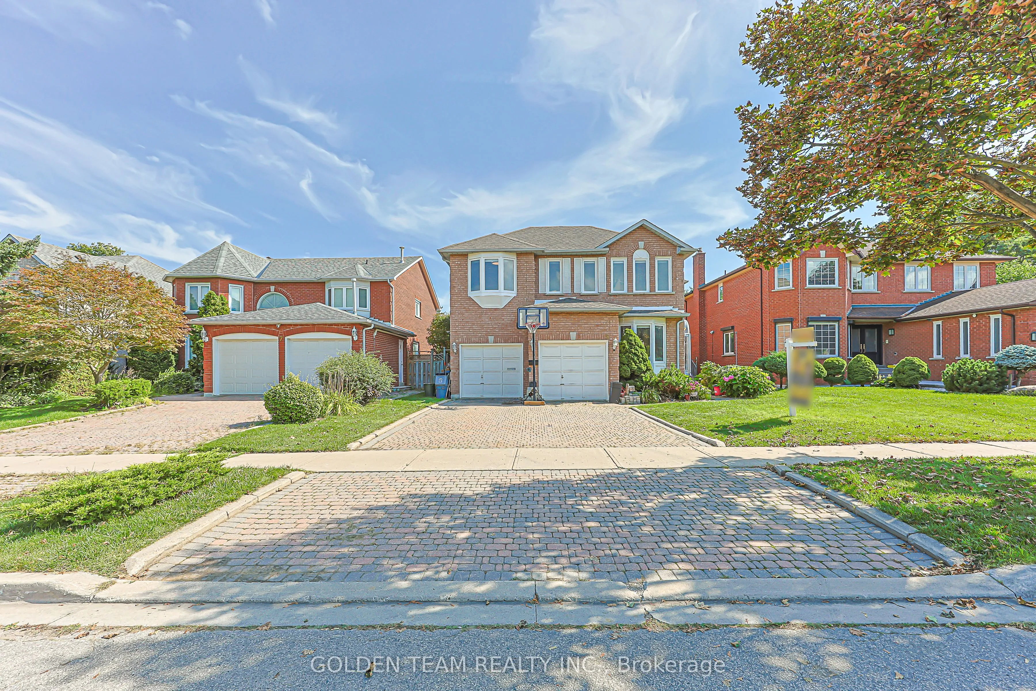 Detached Home For Sale | C13712542