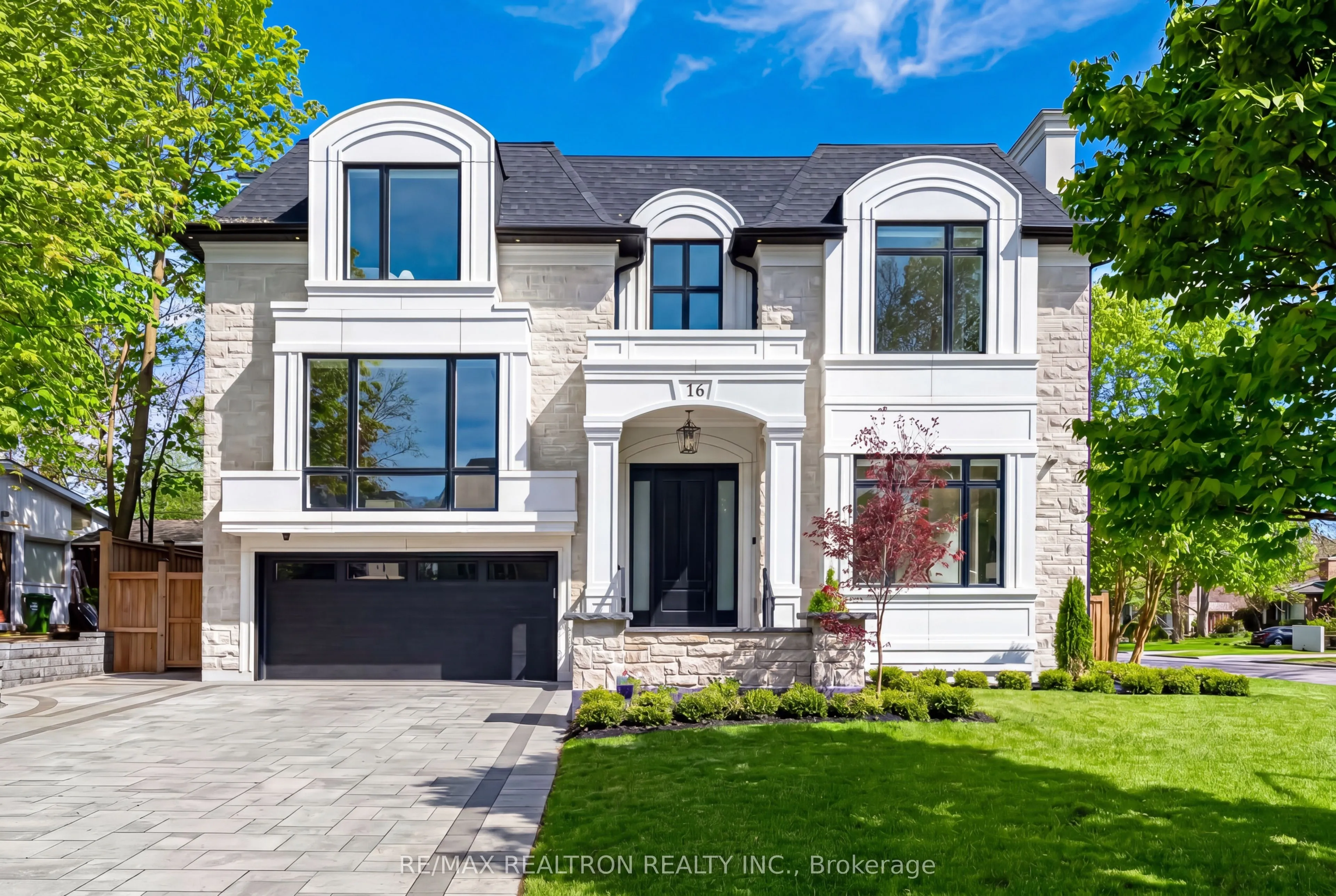 Detached Home For Sale | C13712652