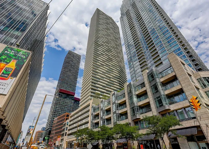 2221 Yonge Street, Toronto C10, ON M4S 2B4