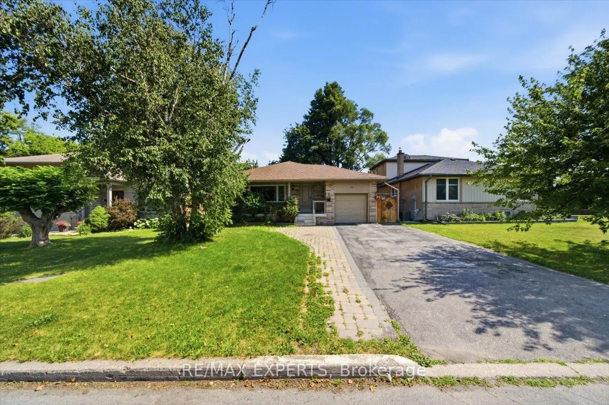 Detached Home For Lease | C13713294