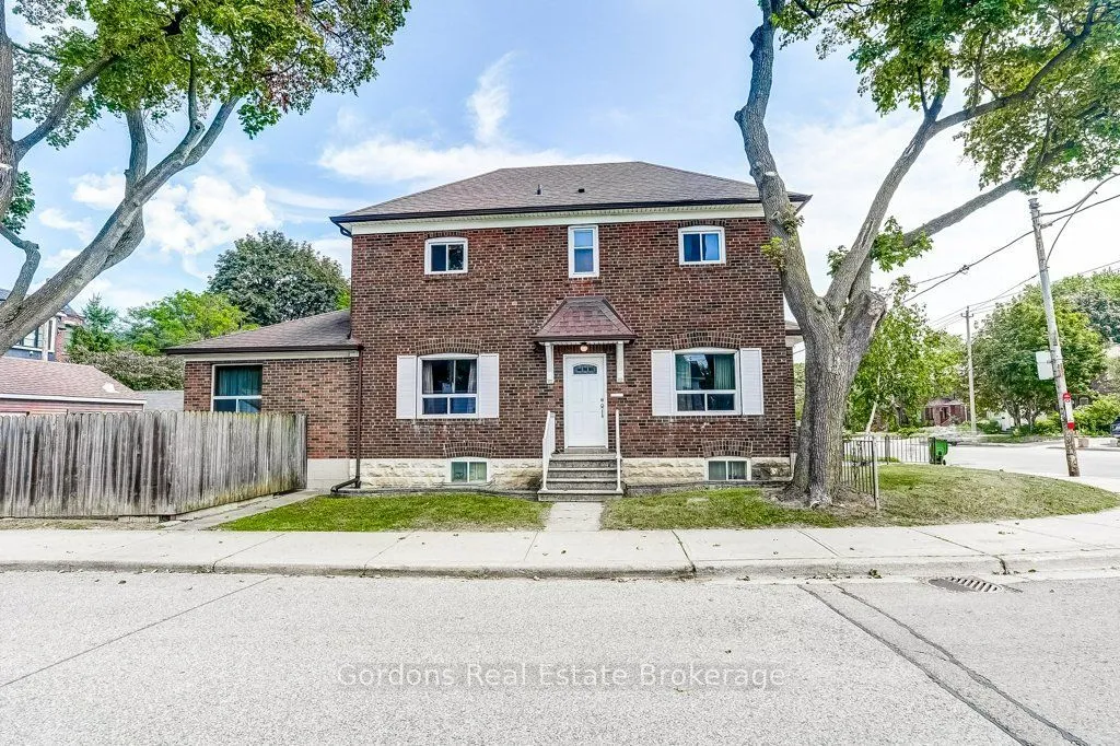 Detached Home For Sale | C13713816
