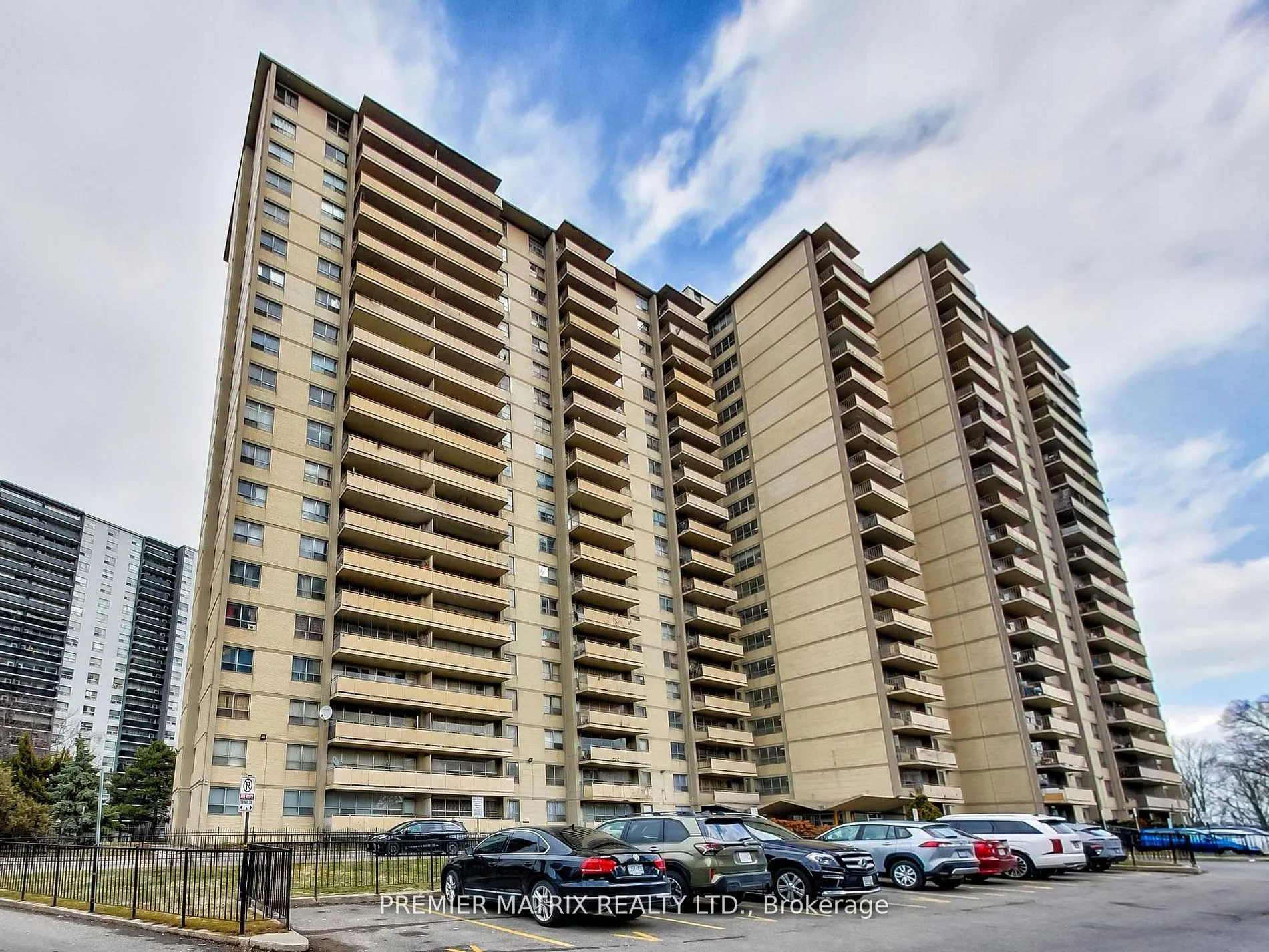 Multiplex For Lease | C13714468
