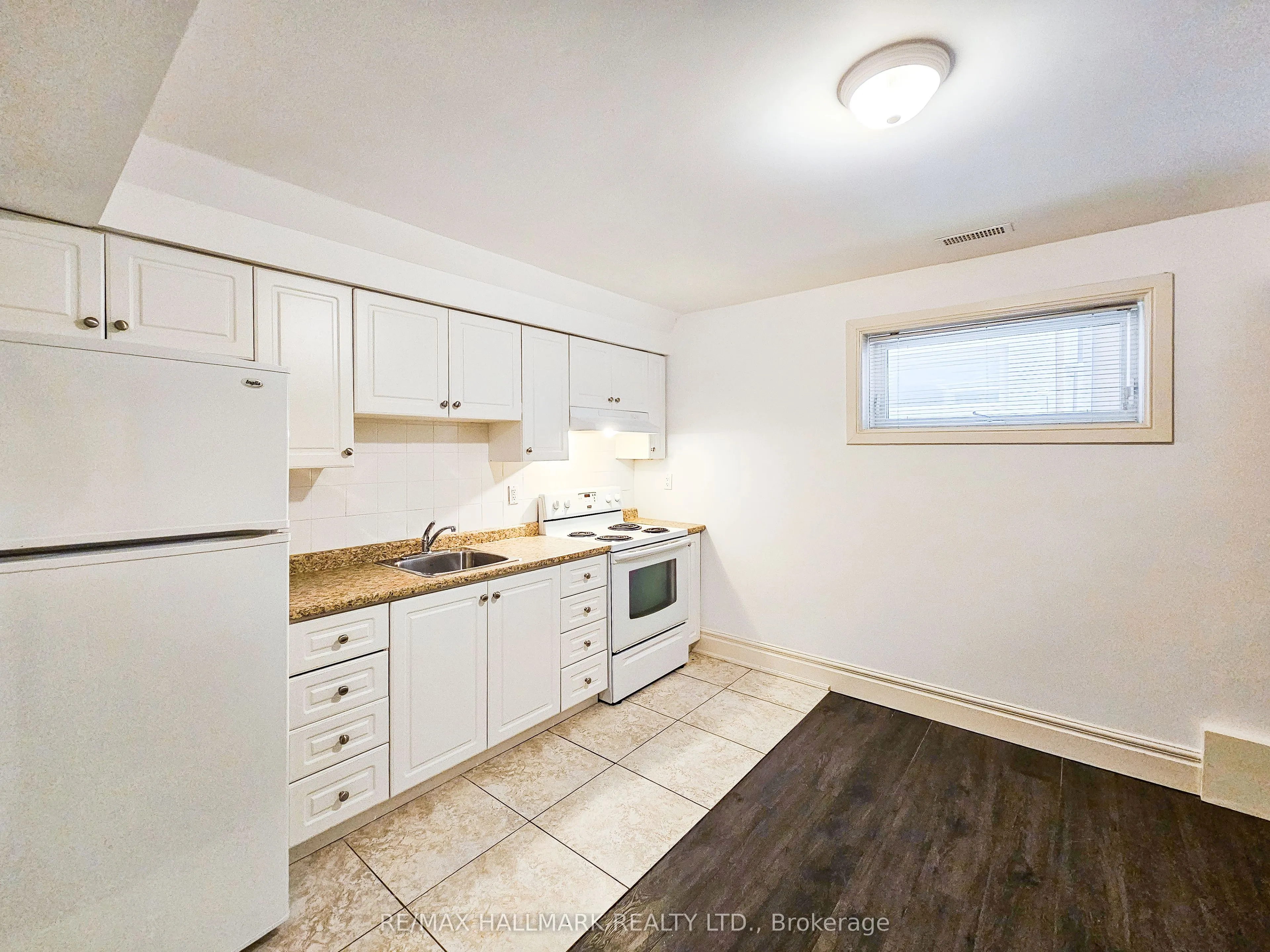 Detached Home For Lease | C13714540