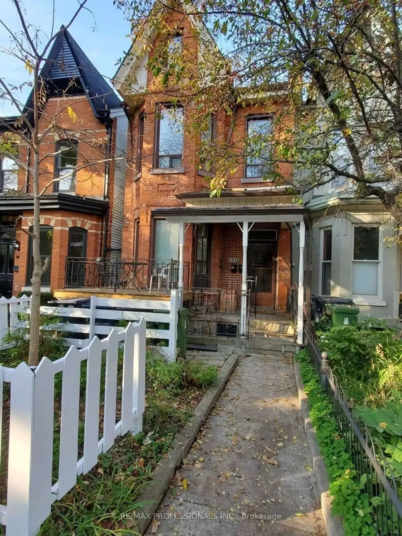 Triplex For Lease | C13717964