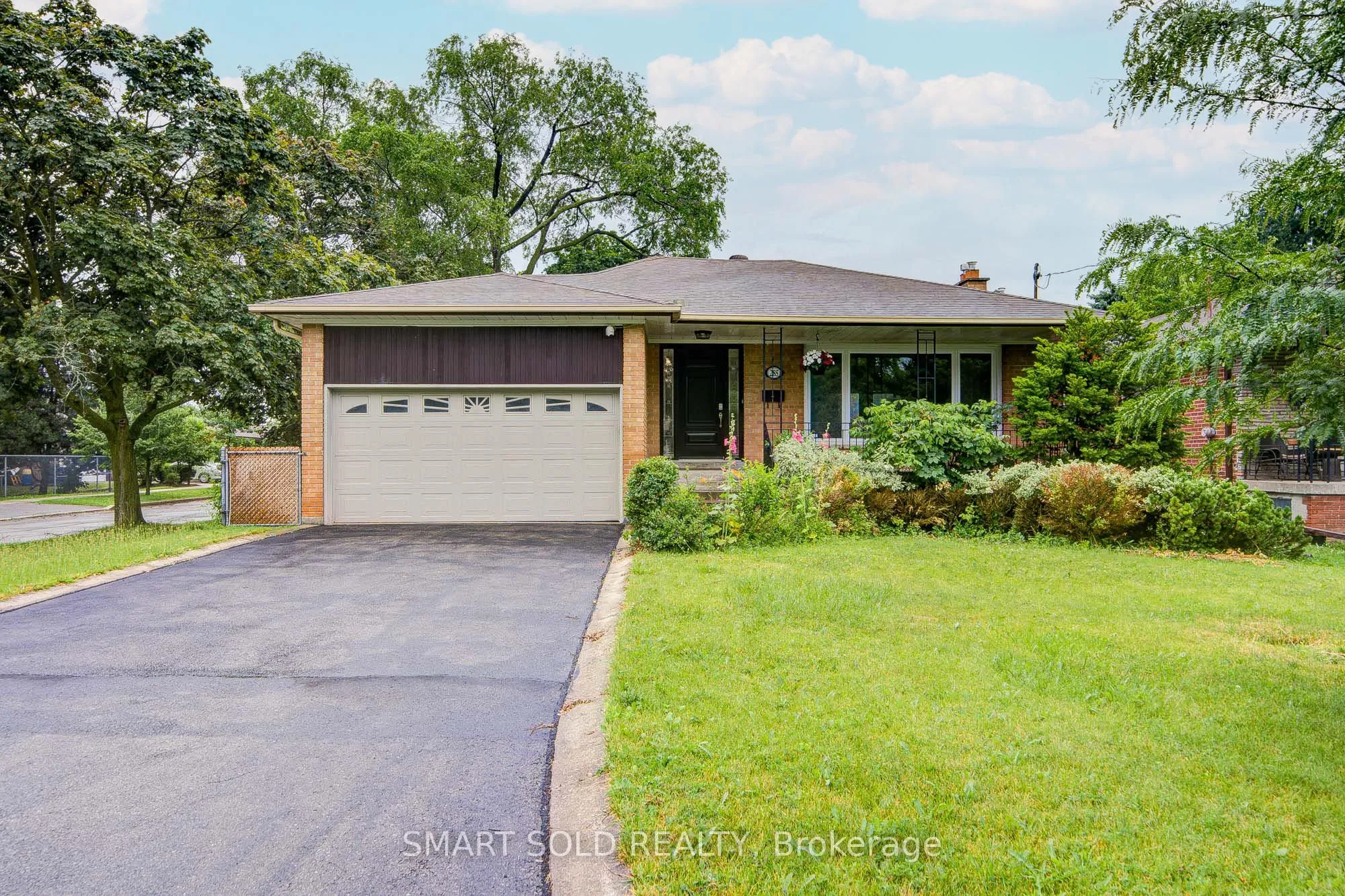 Detached Home For Sale | C13717996