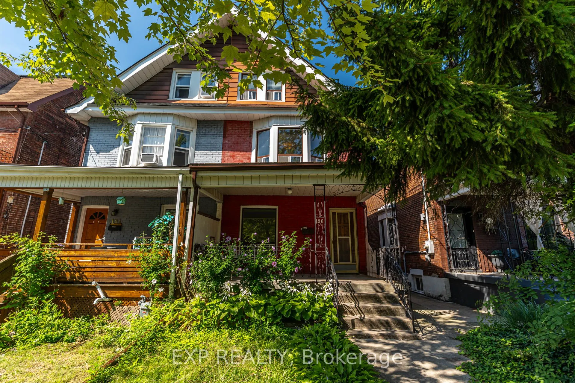 Semi-Detached Home For Lease | C13718474