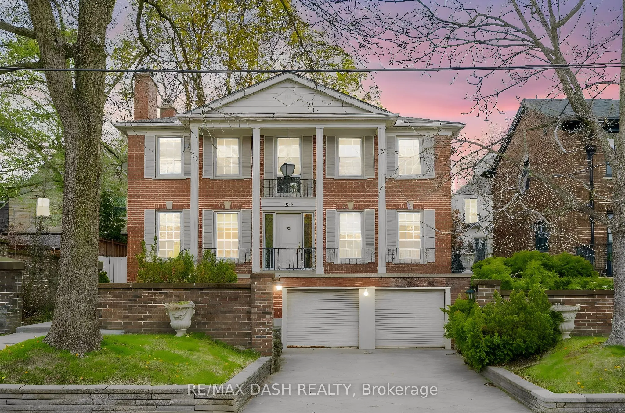 Detached Home For Sale | C13721998