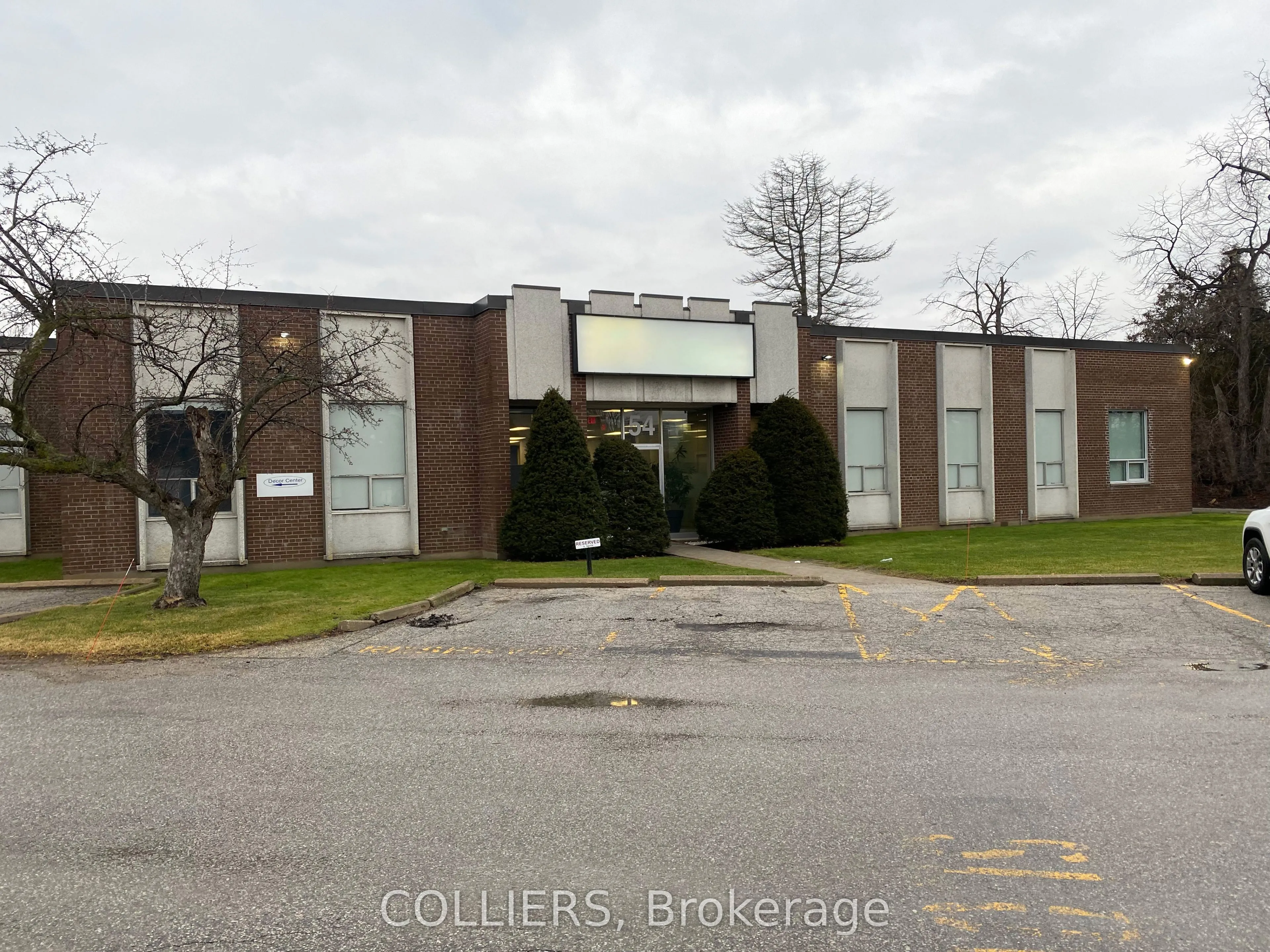 Office For Lease | C13722192